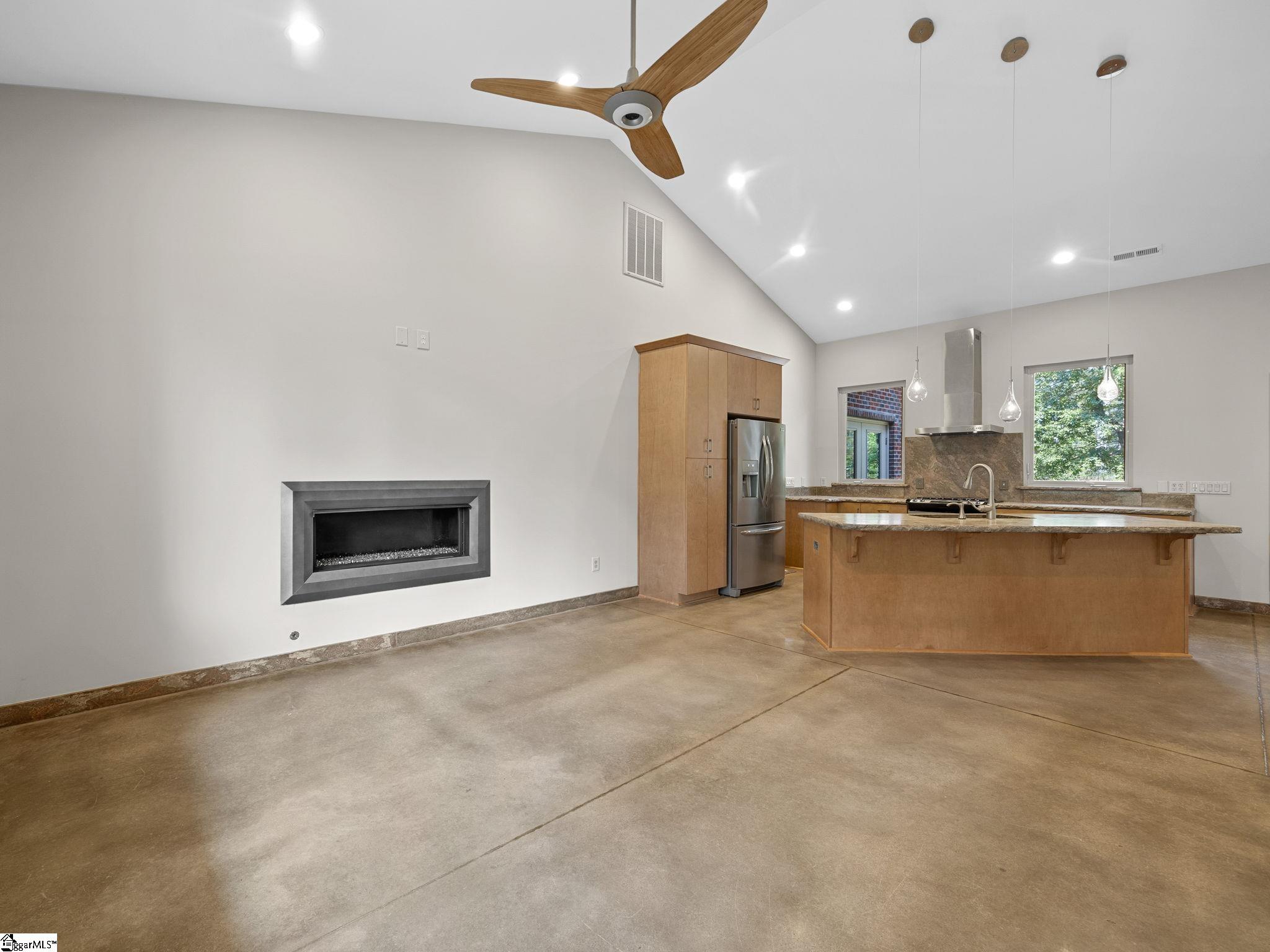 107 Coachman Drive Simpsonville, SC 29681