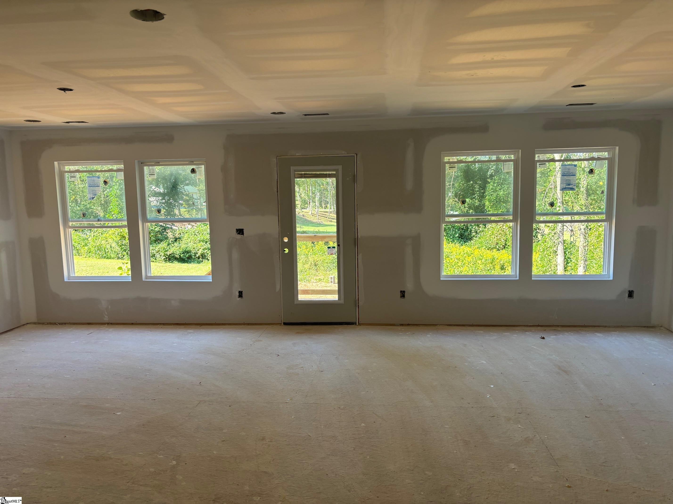 117 Wardlaw Avenue Spartanburg, SC 29302