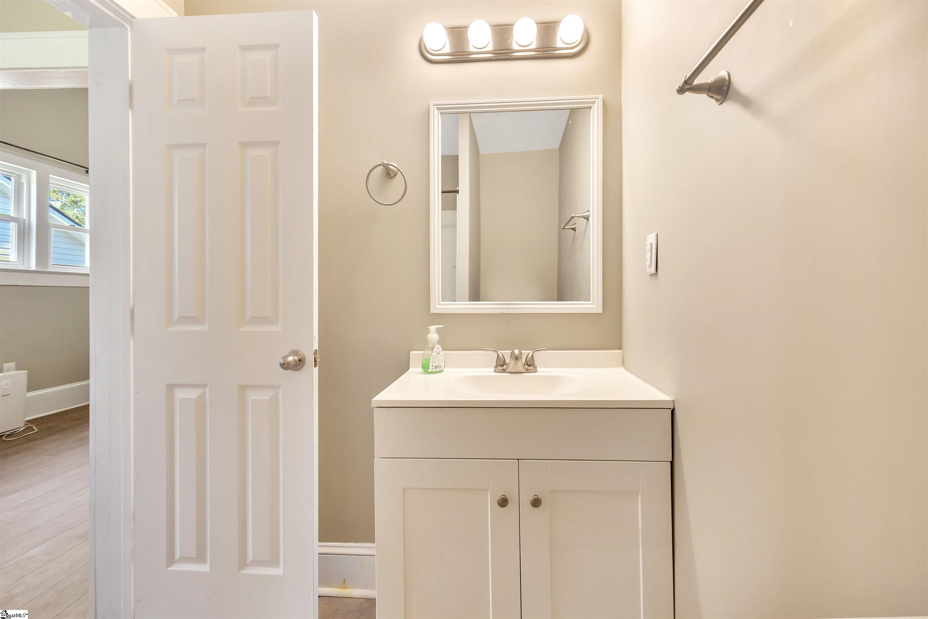 110 W Woodside Circle Liberty, SC 29657-1537