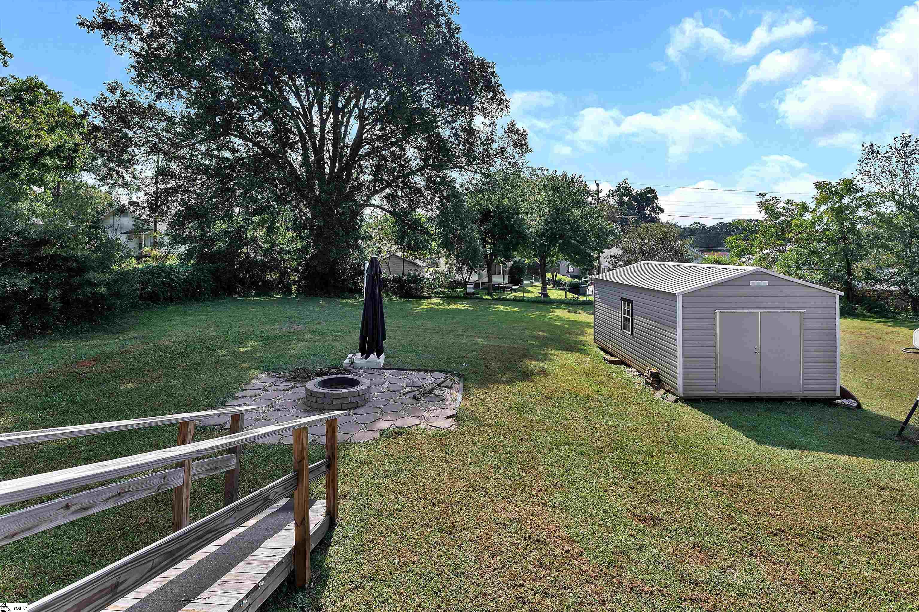 110 W Woodside Circle Liberty, SC 29657-1537