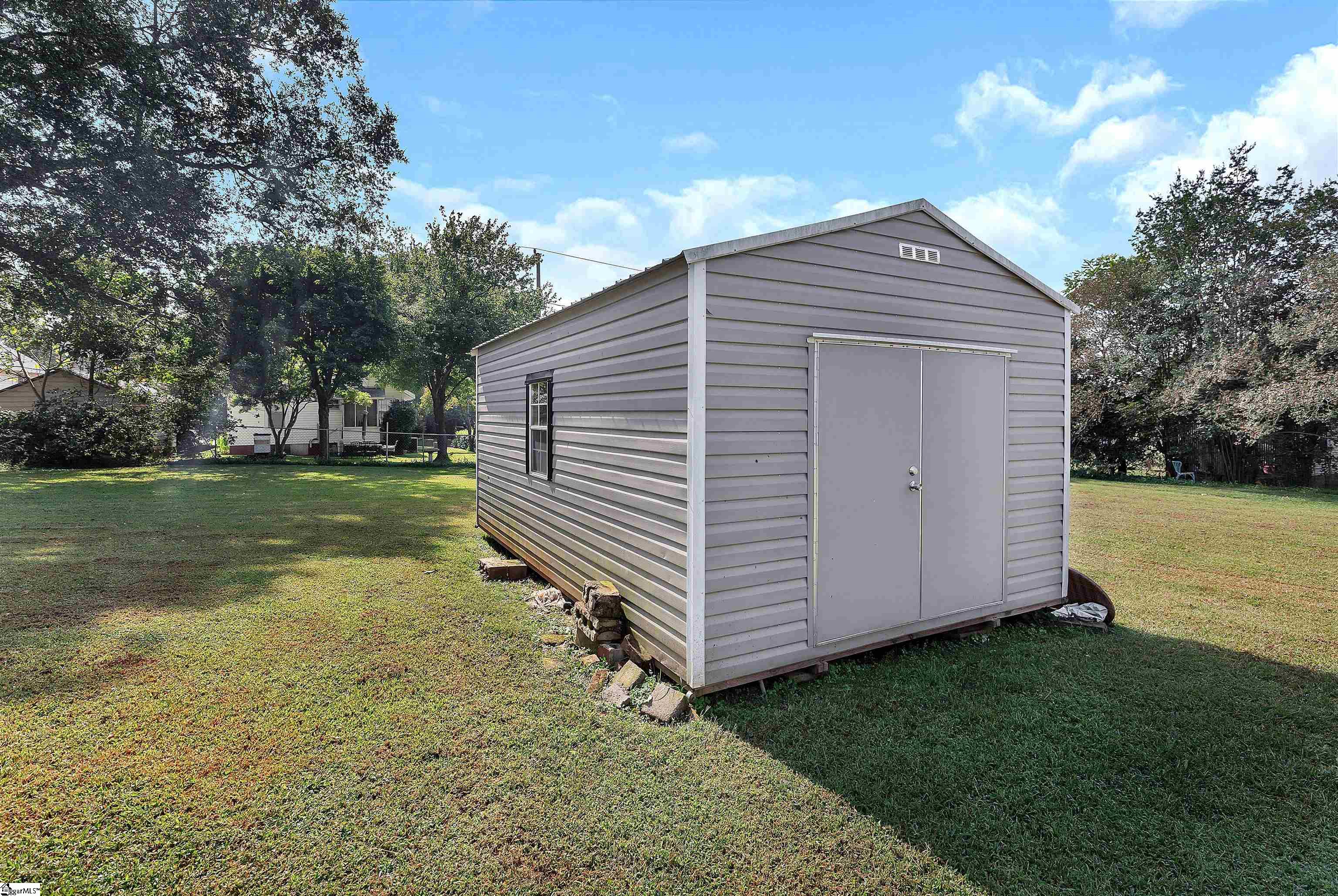 110 W Woodside Circle Liberty, SC 29657-1537