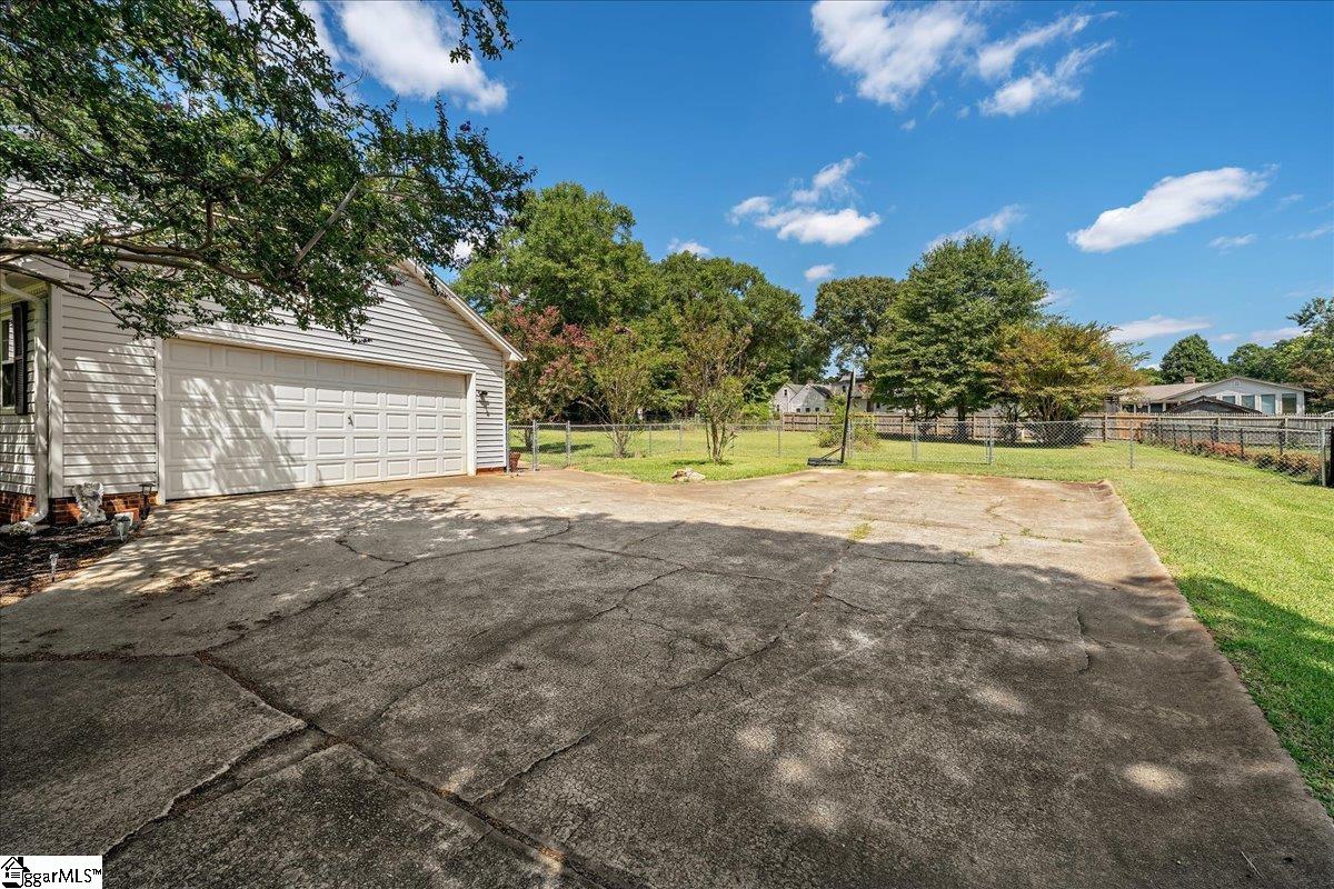 101 Clarendon Drive Anderson, SC 29621