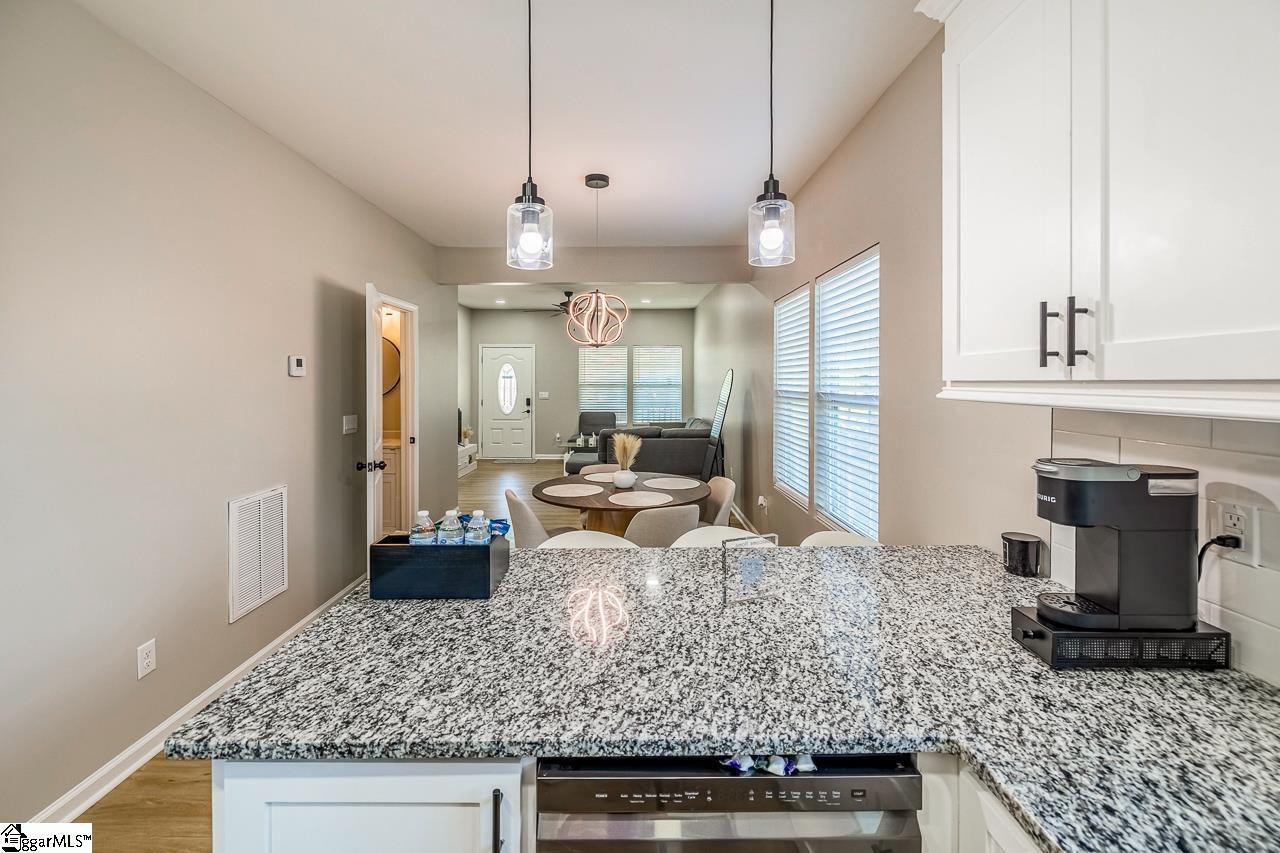 18 Blackwood Street Greenville, SC 29611