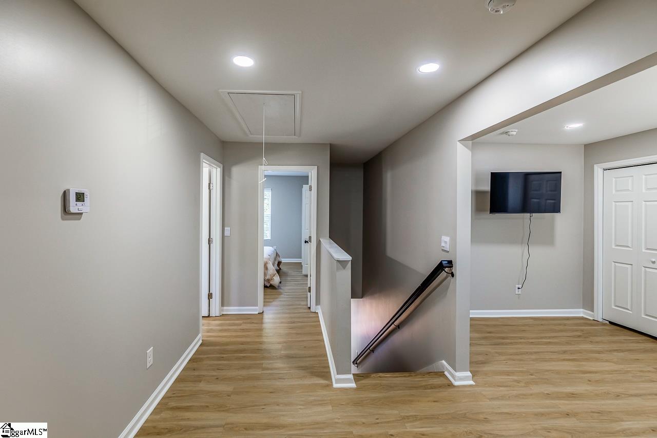 18 Blackwood Street Greenville, SC 29611