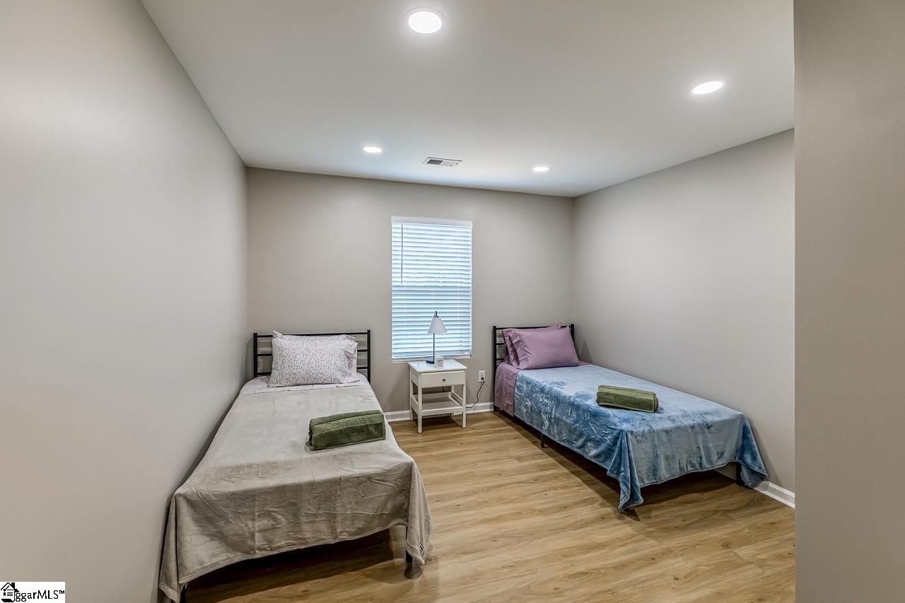 18 Blackwood Street Greenville, SC 29611