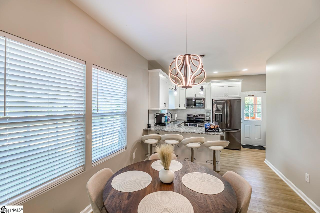 18 Blackwood Street Greenville, SC 29611