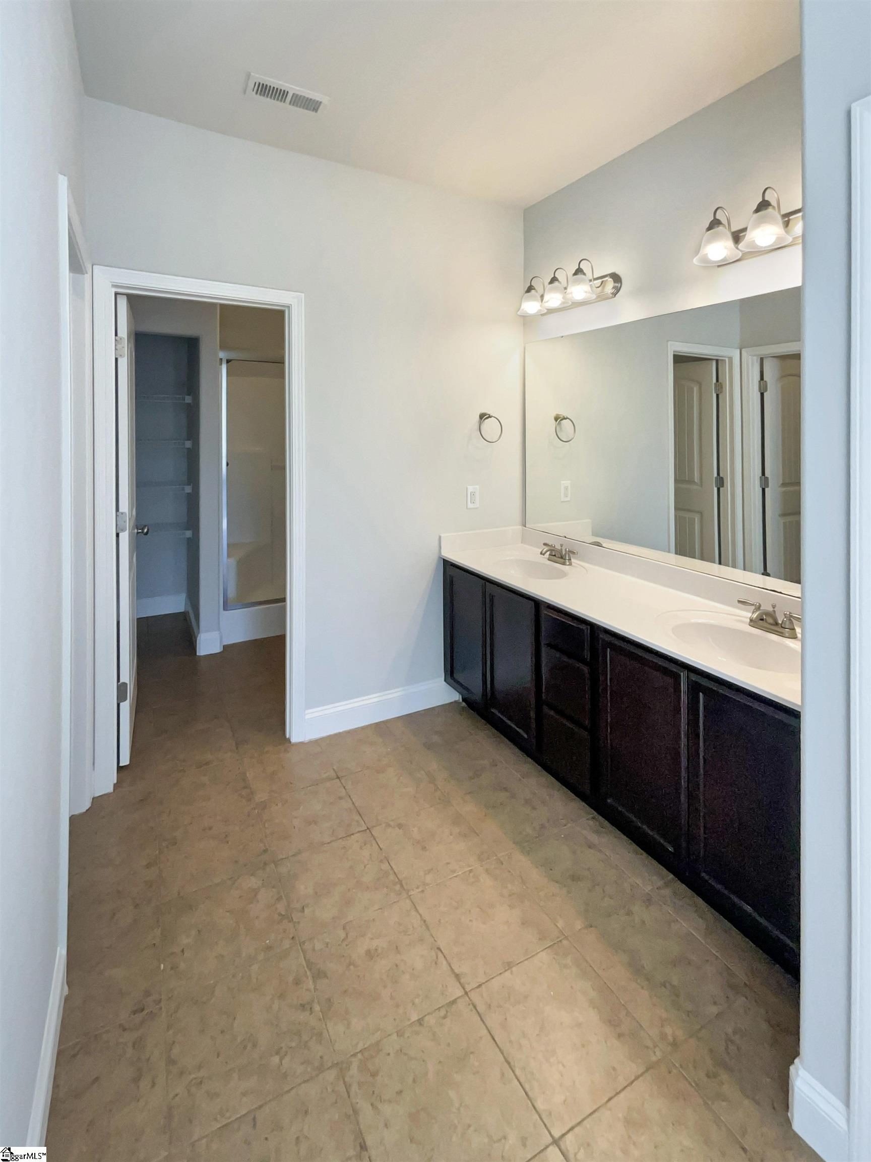 917 Garnet Circle Chesnee, SC 29323