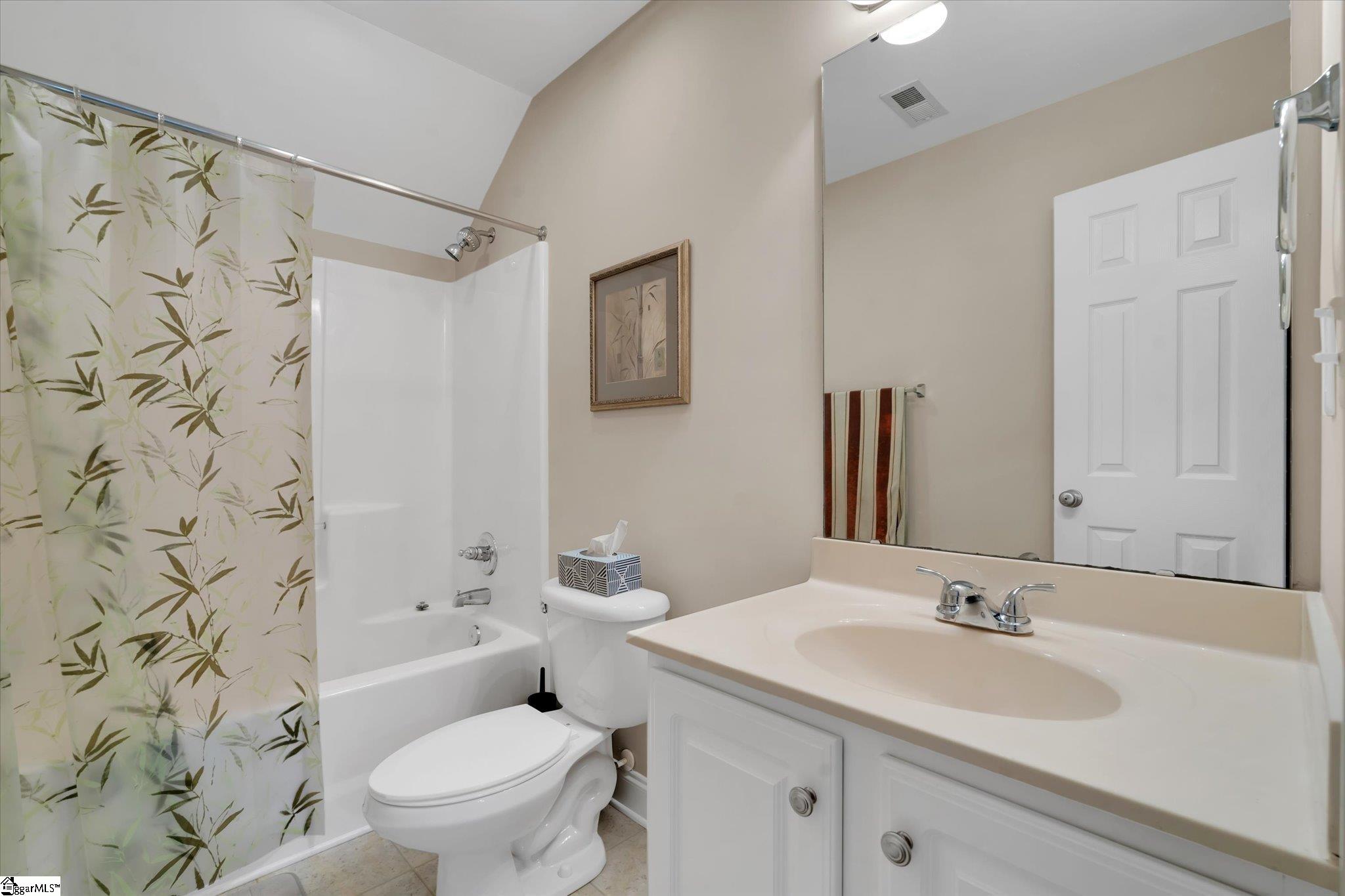 102 Hunt Valley Circle Piedmont, SC 29673
