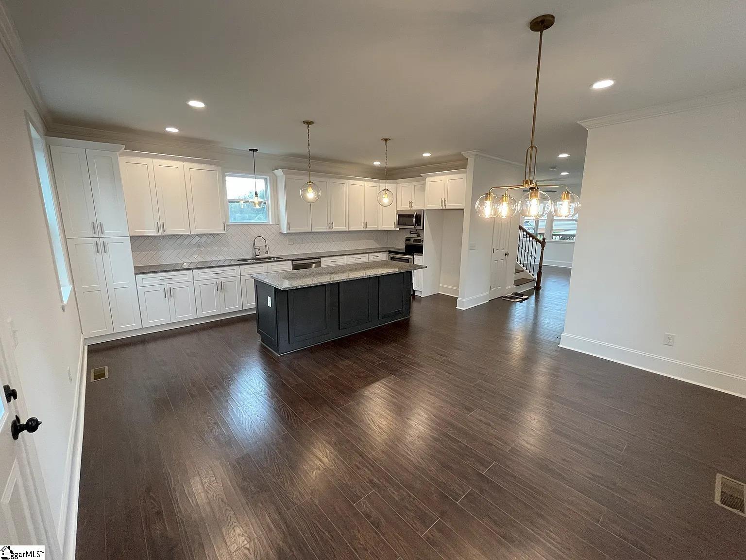 305 Averill Street Greenville, SC 29611