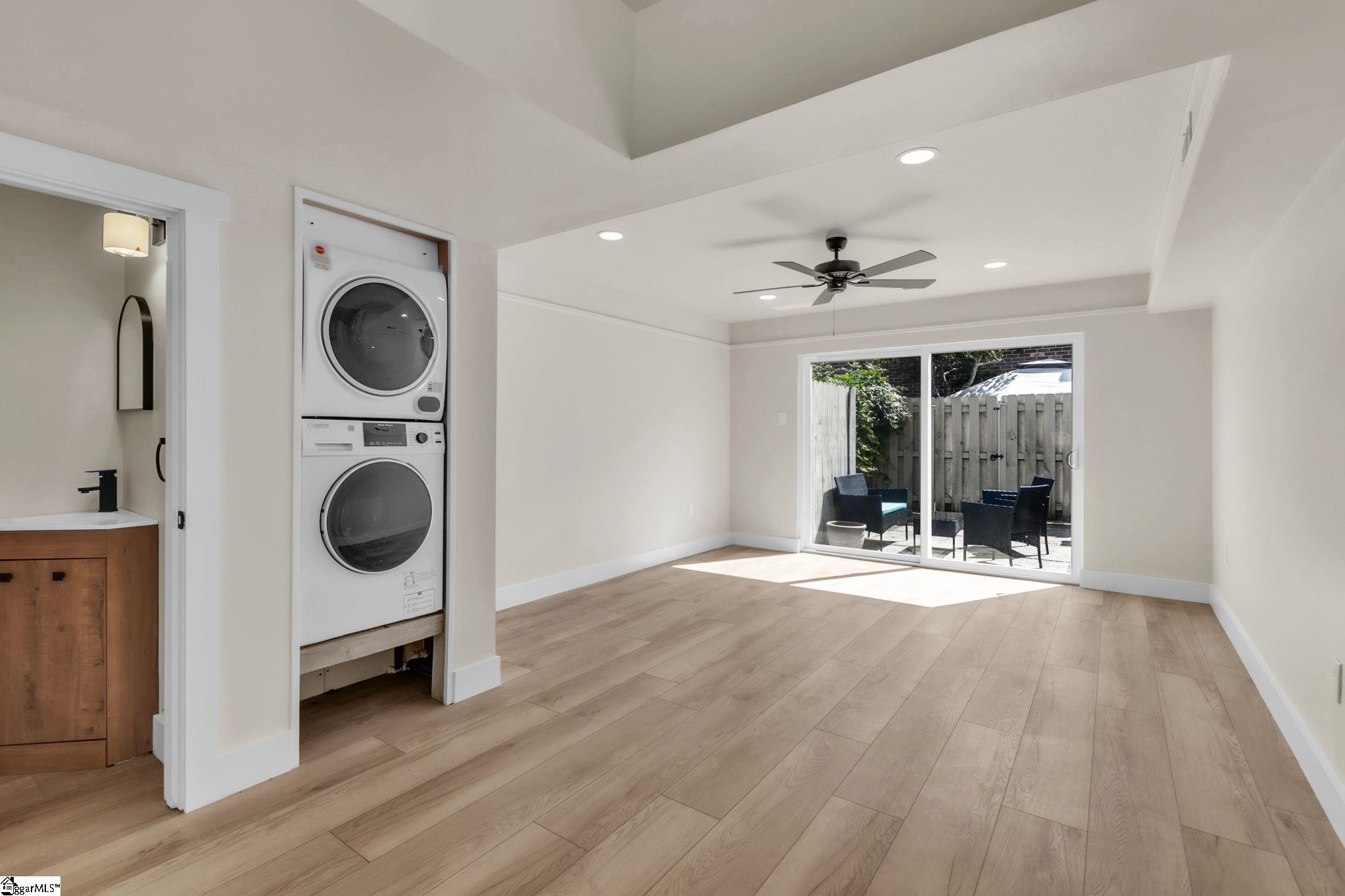 2530 E North (9-H) Street Greenville, SC 29615