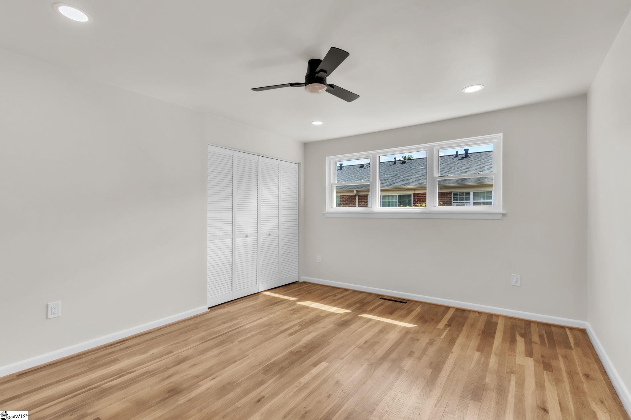 2530 E North (9-H) Street Greenville, SC 29615