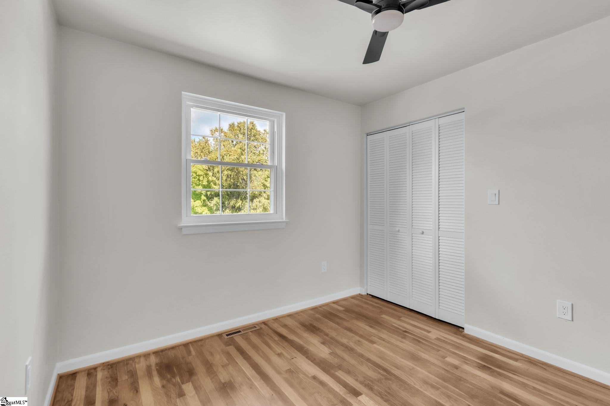 2530 E North (9-H) Street Greenville, SC 29615