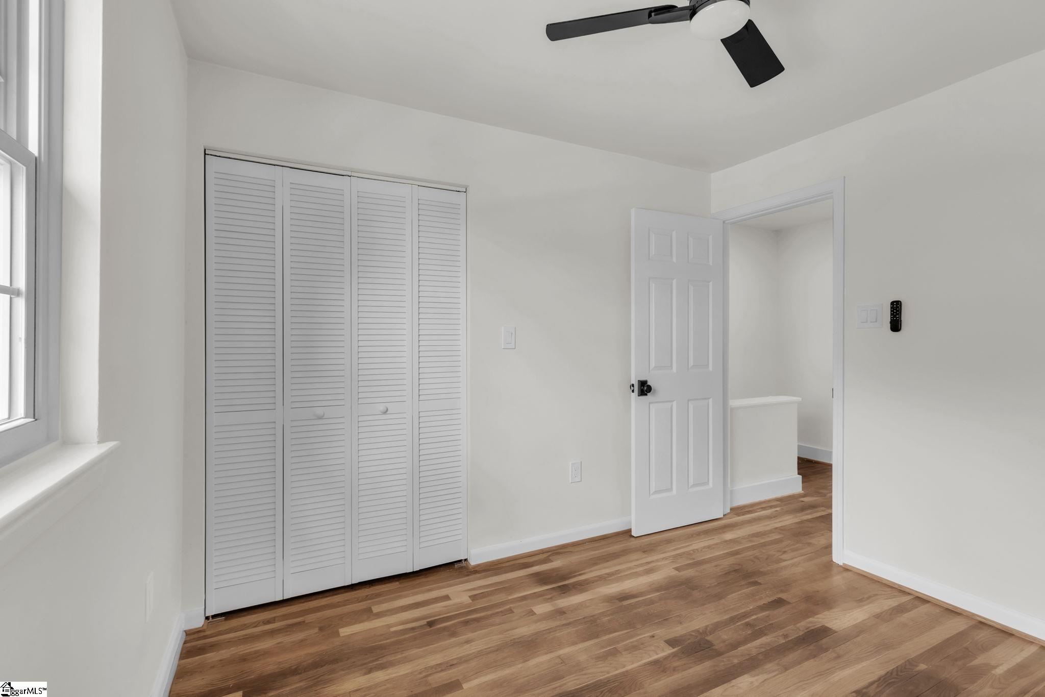 2530 E North (9-H) Street Greenville, SC 29615