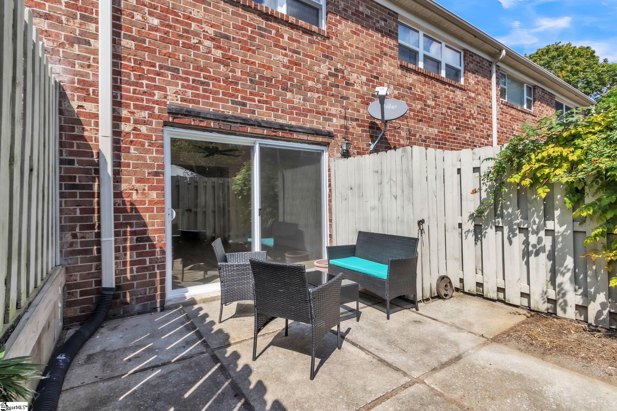 2530 E North (9-H) Street Greenville, SC 29615