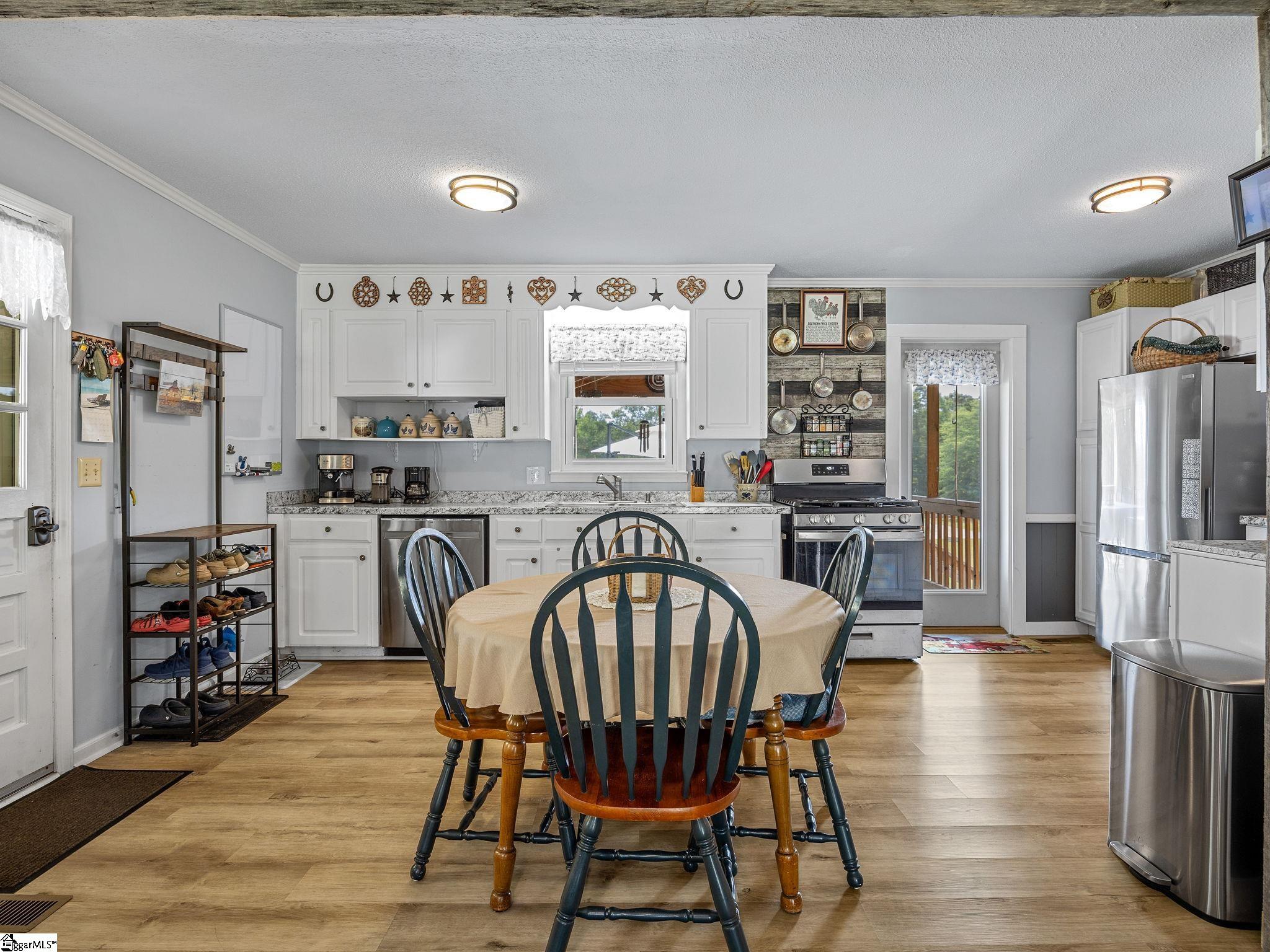 12 Lister Road Taylors, SC 29687