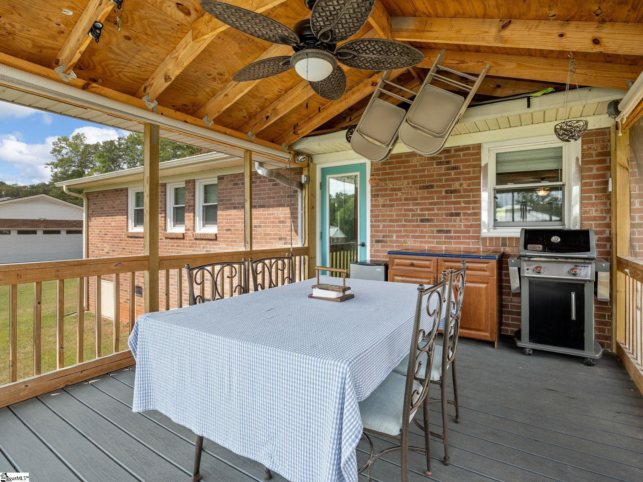 12 Lister Road Taylors, SC 29687