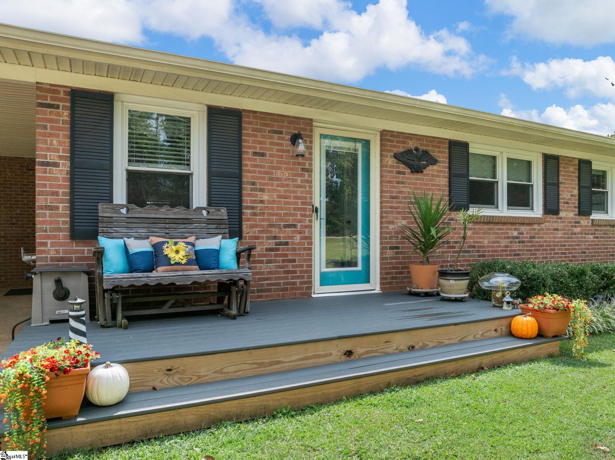 12 Lister Road Taylors, SC 29687