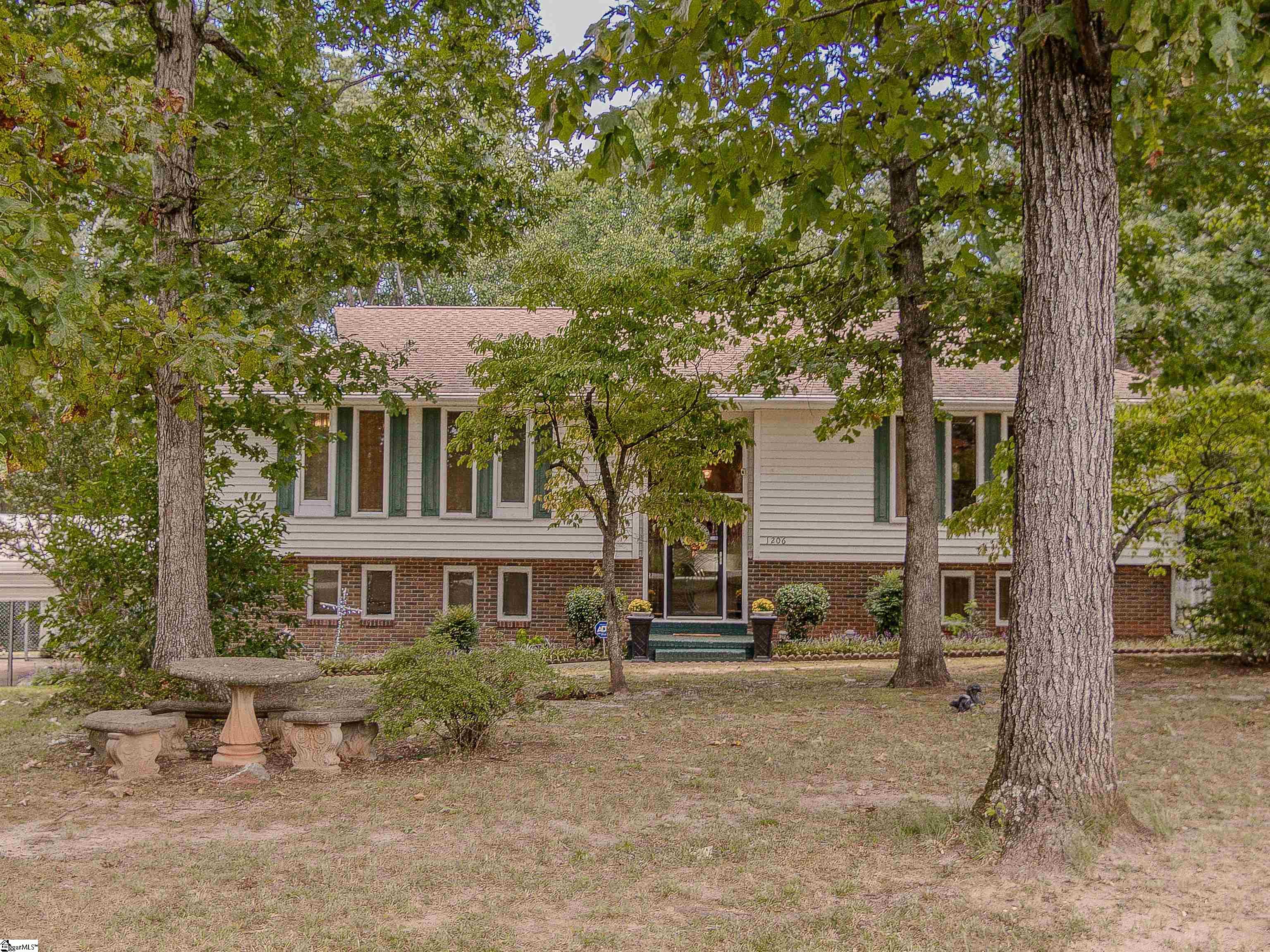 1206 Cely Road Easley, SC 29642