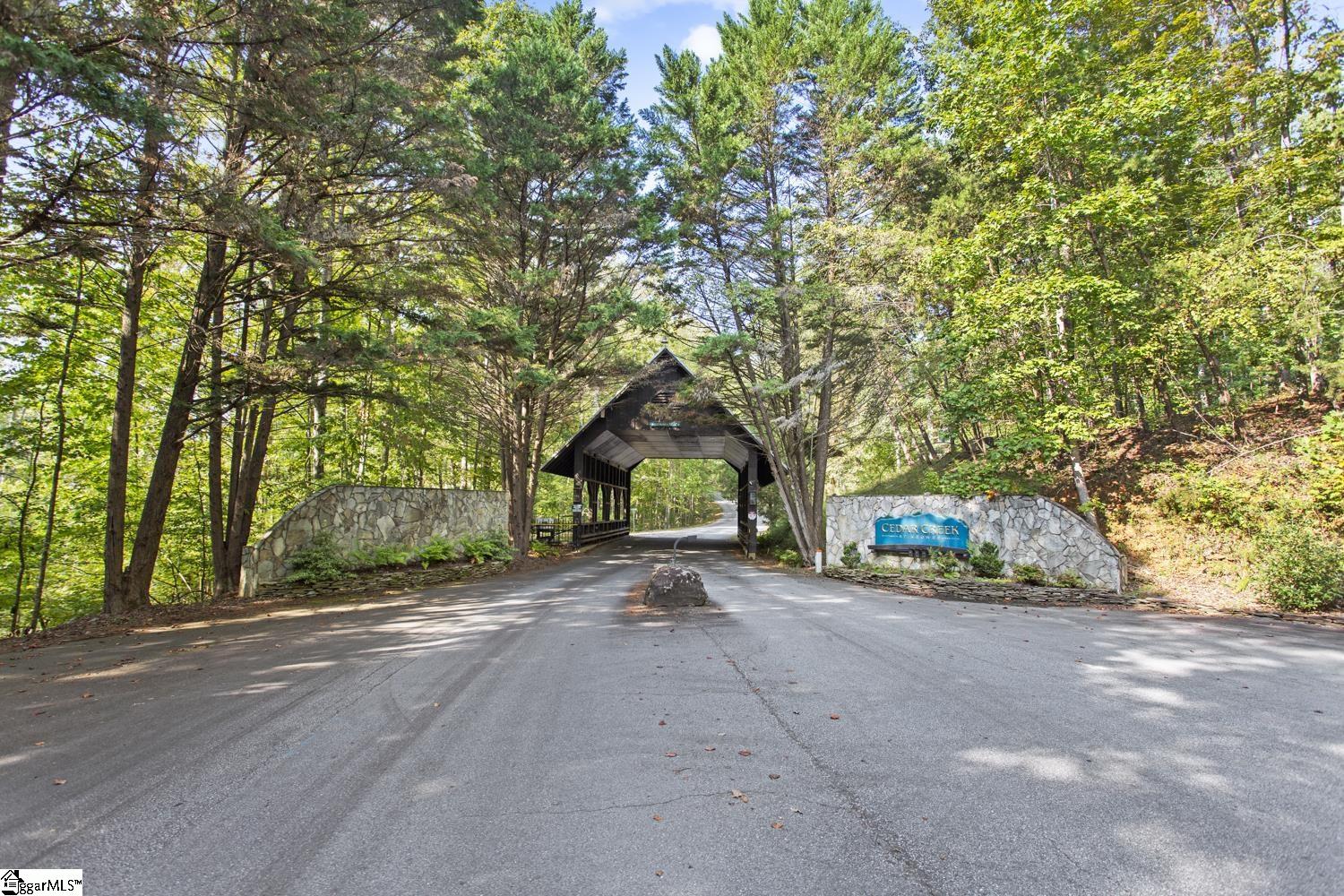 142 Summit Pine Sunset, SC 29685