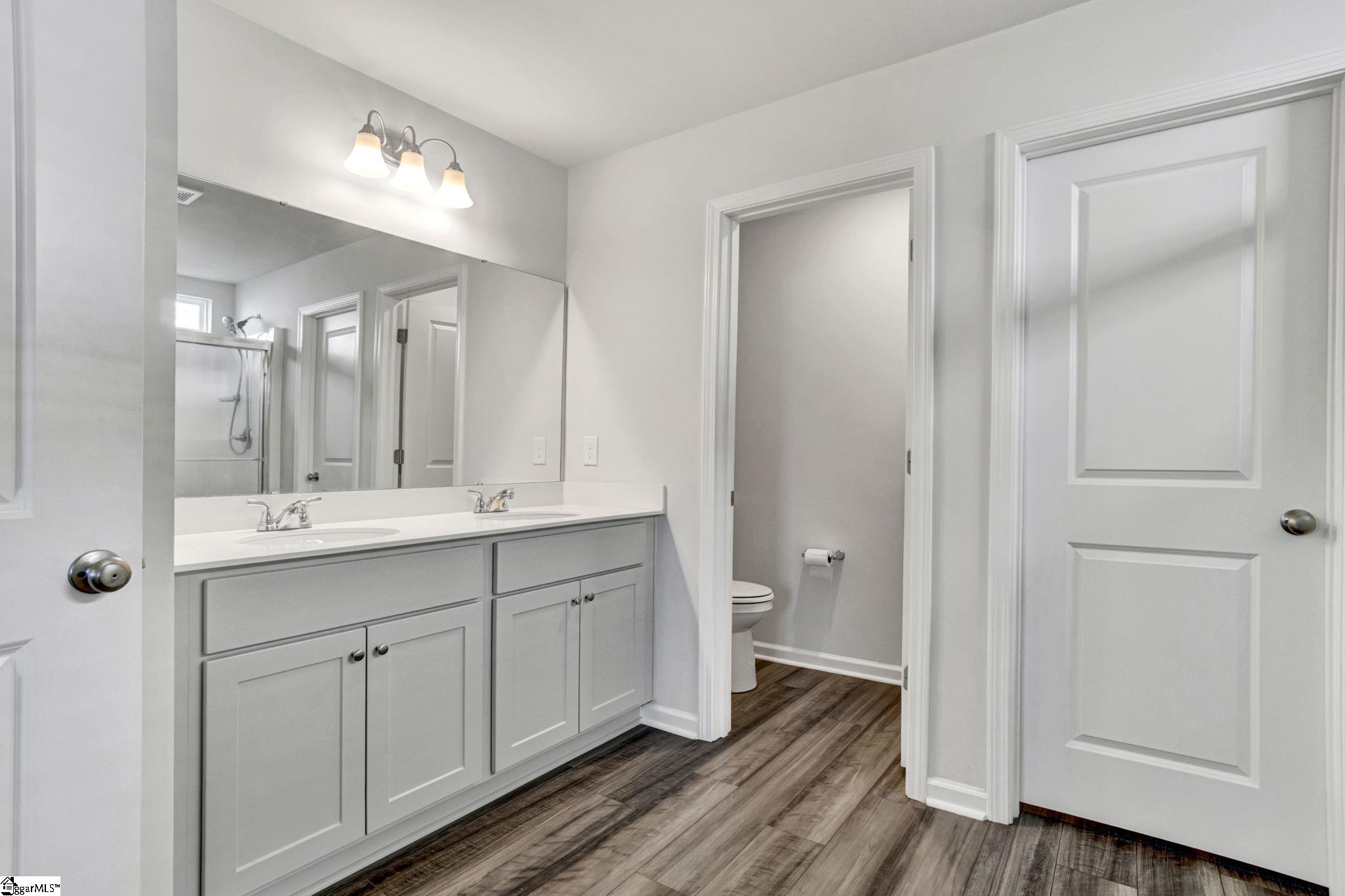129 W Compass Way Easley, SC 29640