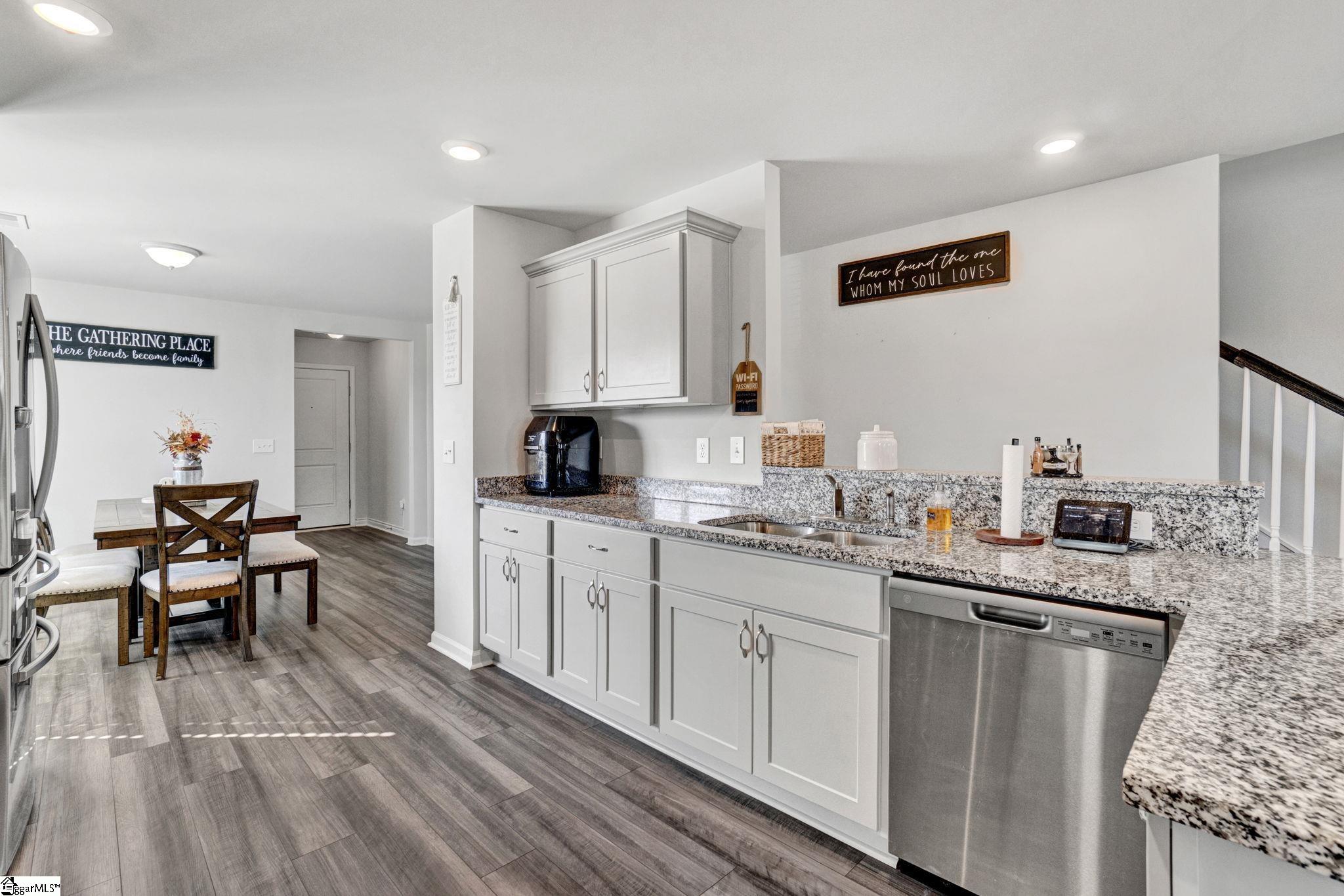 129 W Compass Way Easley, SC 29640