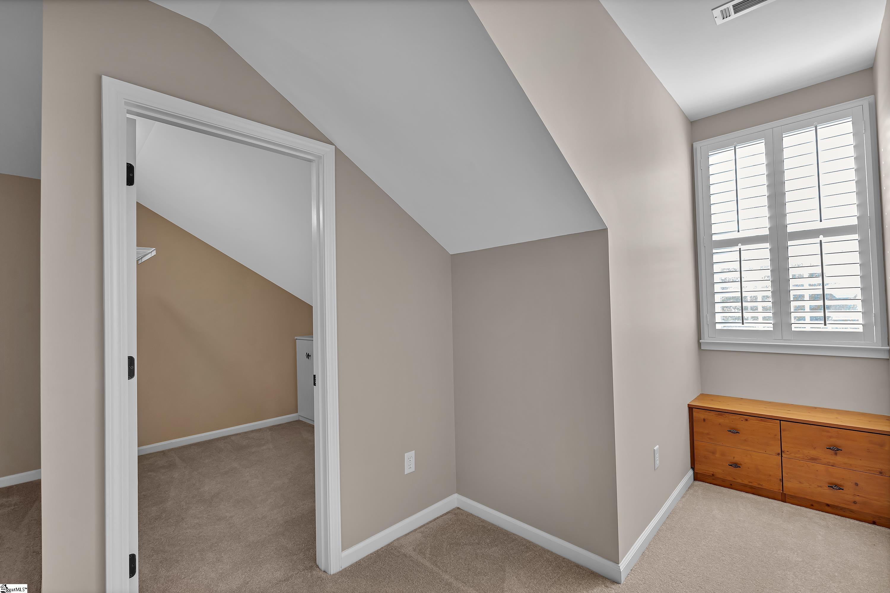 40 Barnwood Circle Greenville, SC 29607