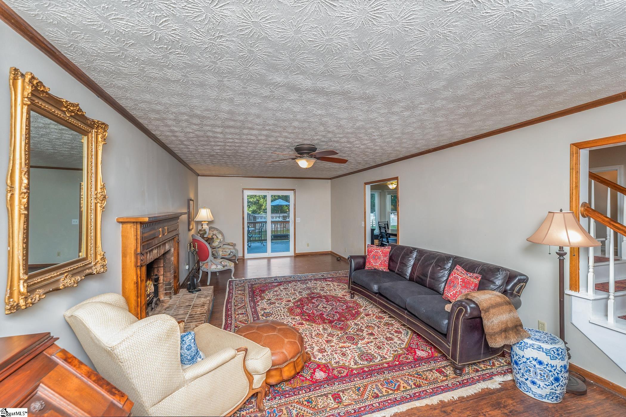 313 Shagbark Circle Simpsonville, SC 29680