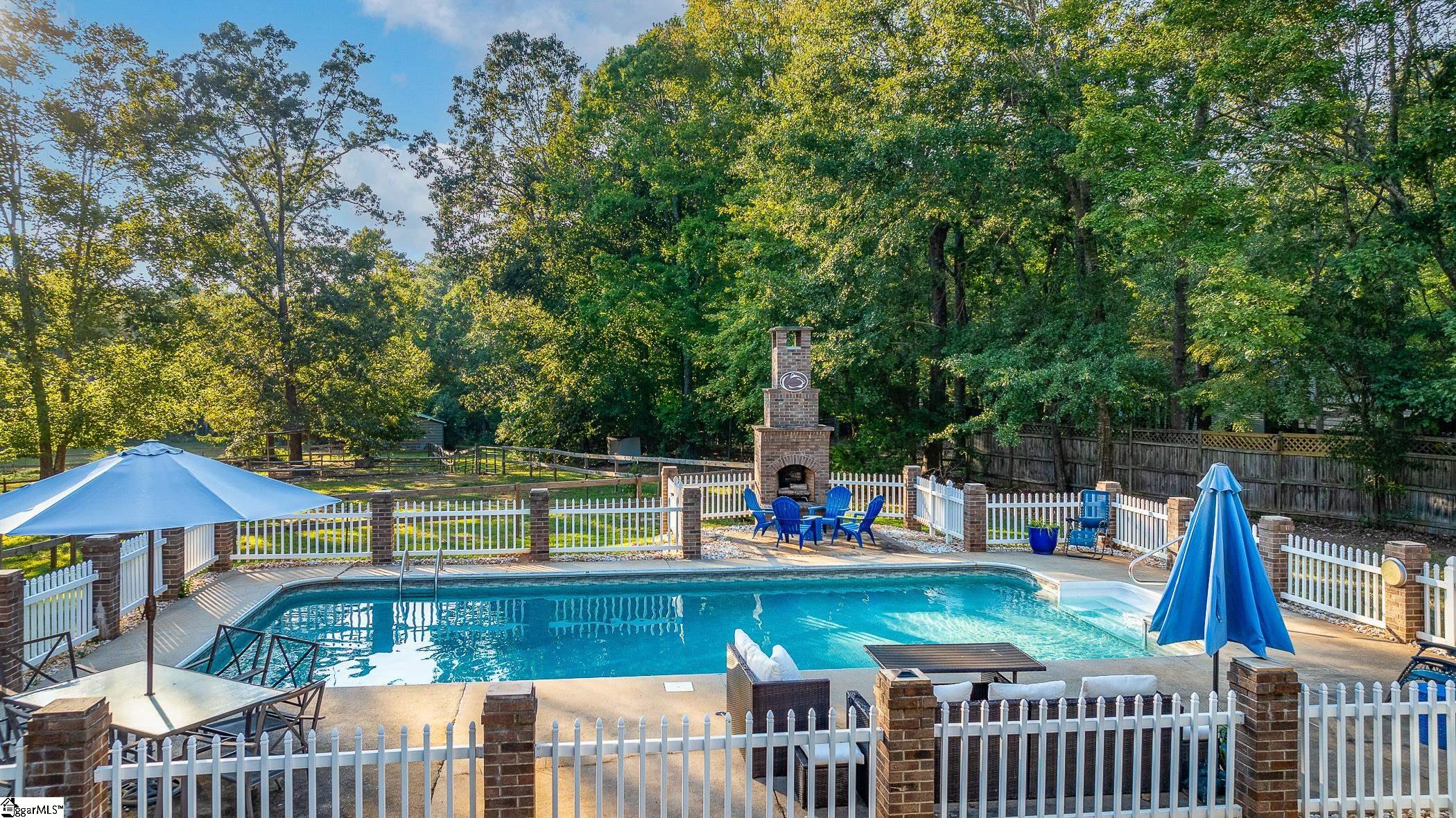 313 Shagbark Circle Simpsonville, SC 29680