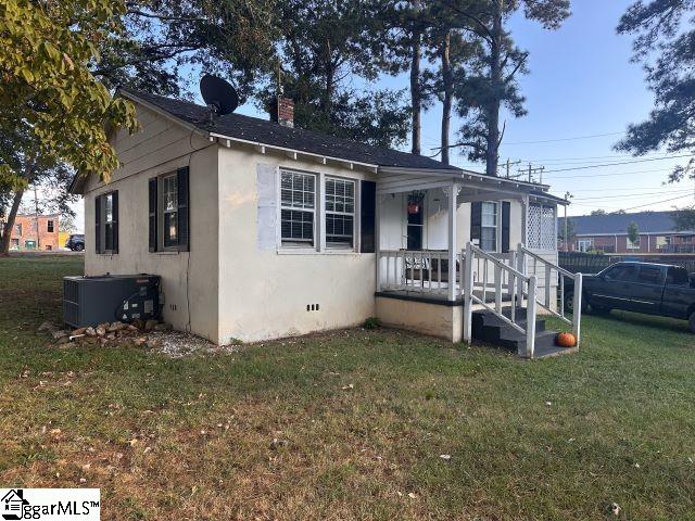 103 Mimosa Street Cowpens, SC 29330
