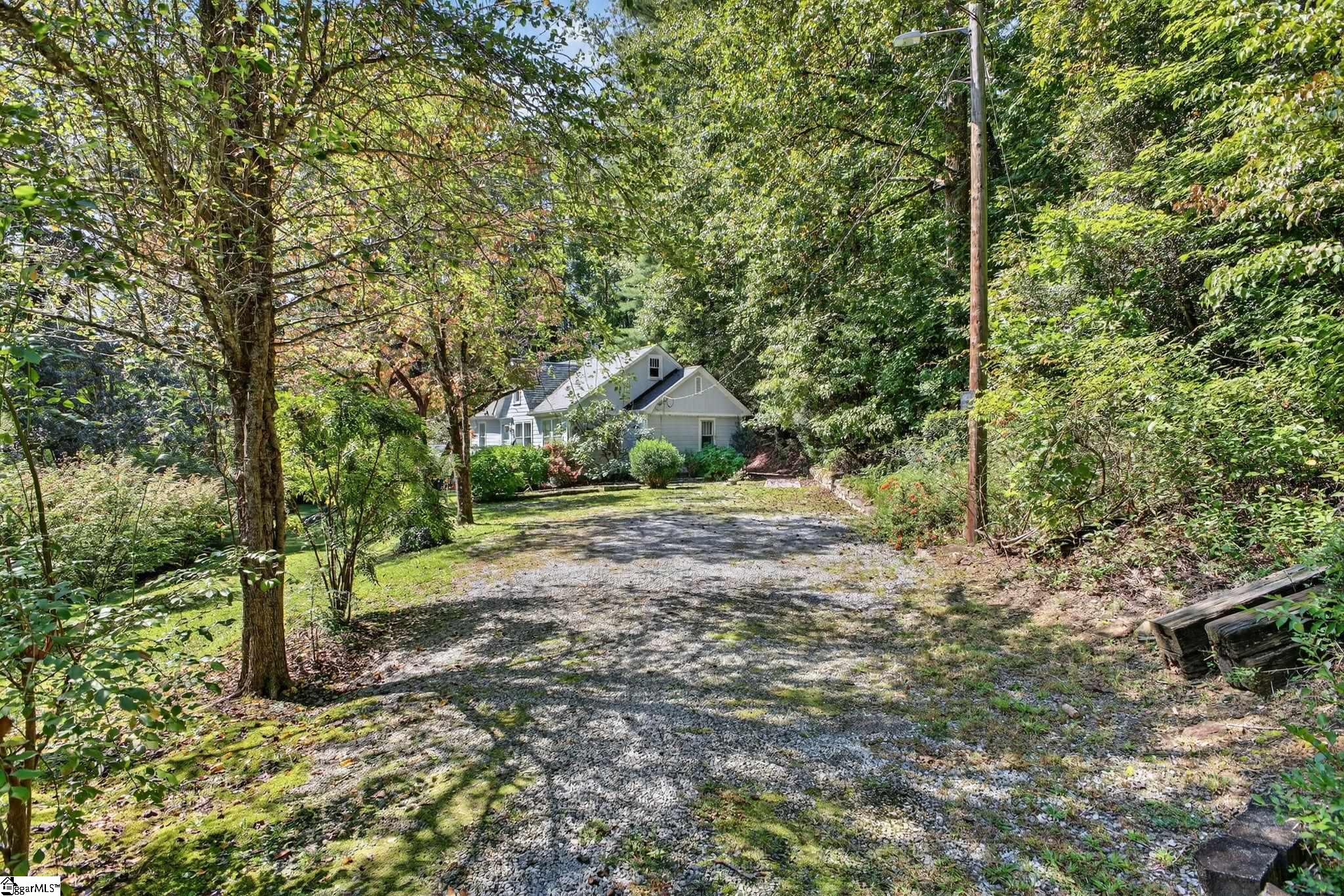 326 Caesars Head Highway Cleveland, SC 29635