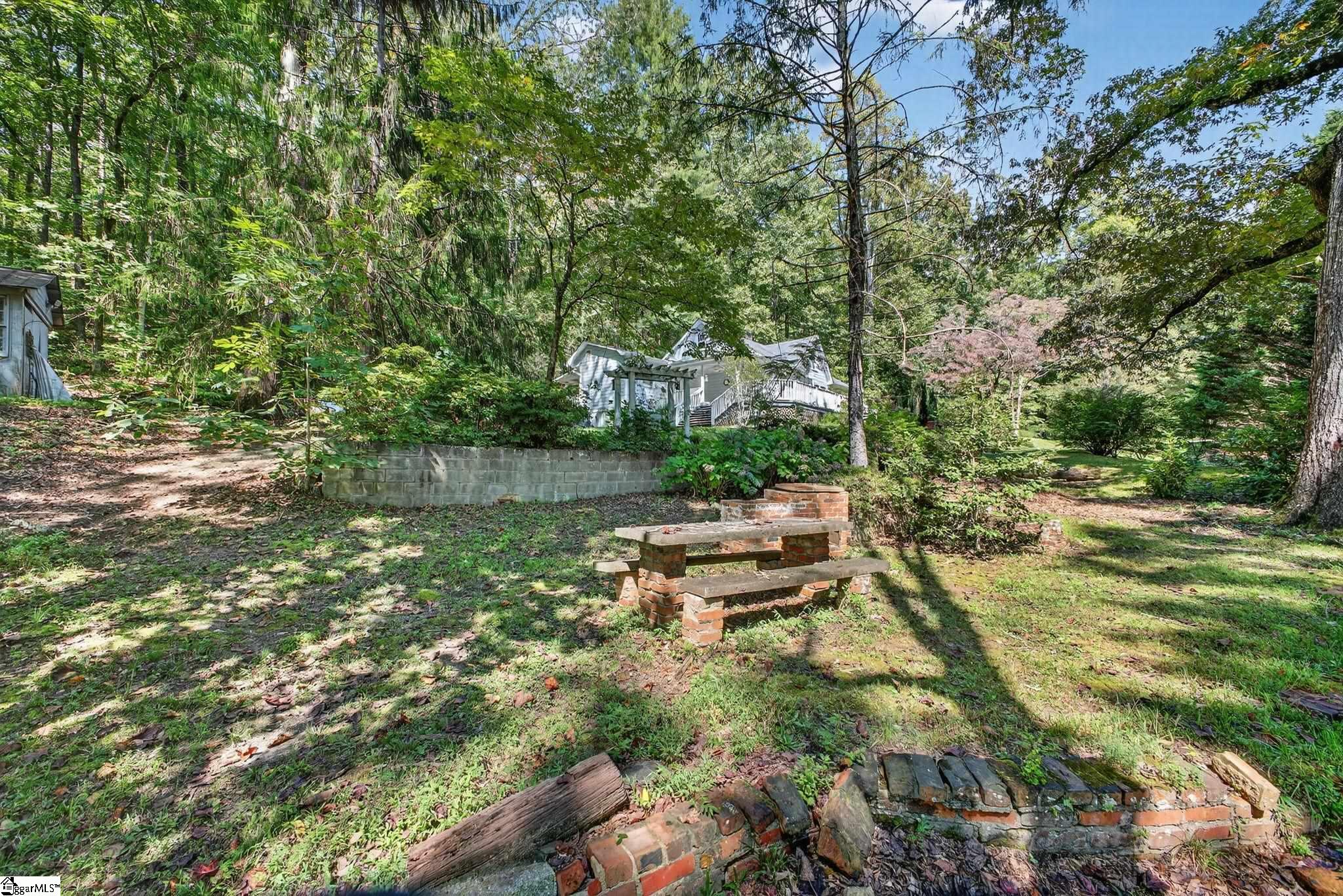 326 Caesars Head Highway Cleveland, SC 29635