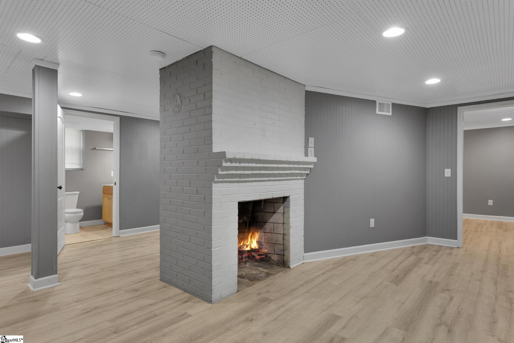 301 Crestwood Drive Mauldin, SC 29662