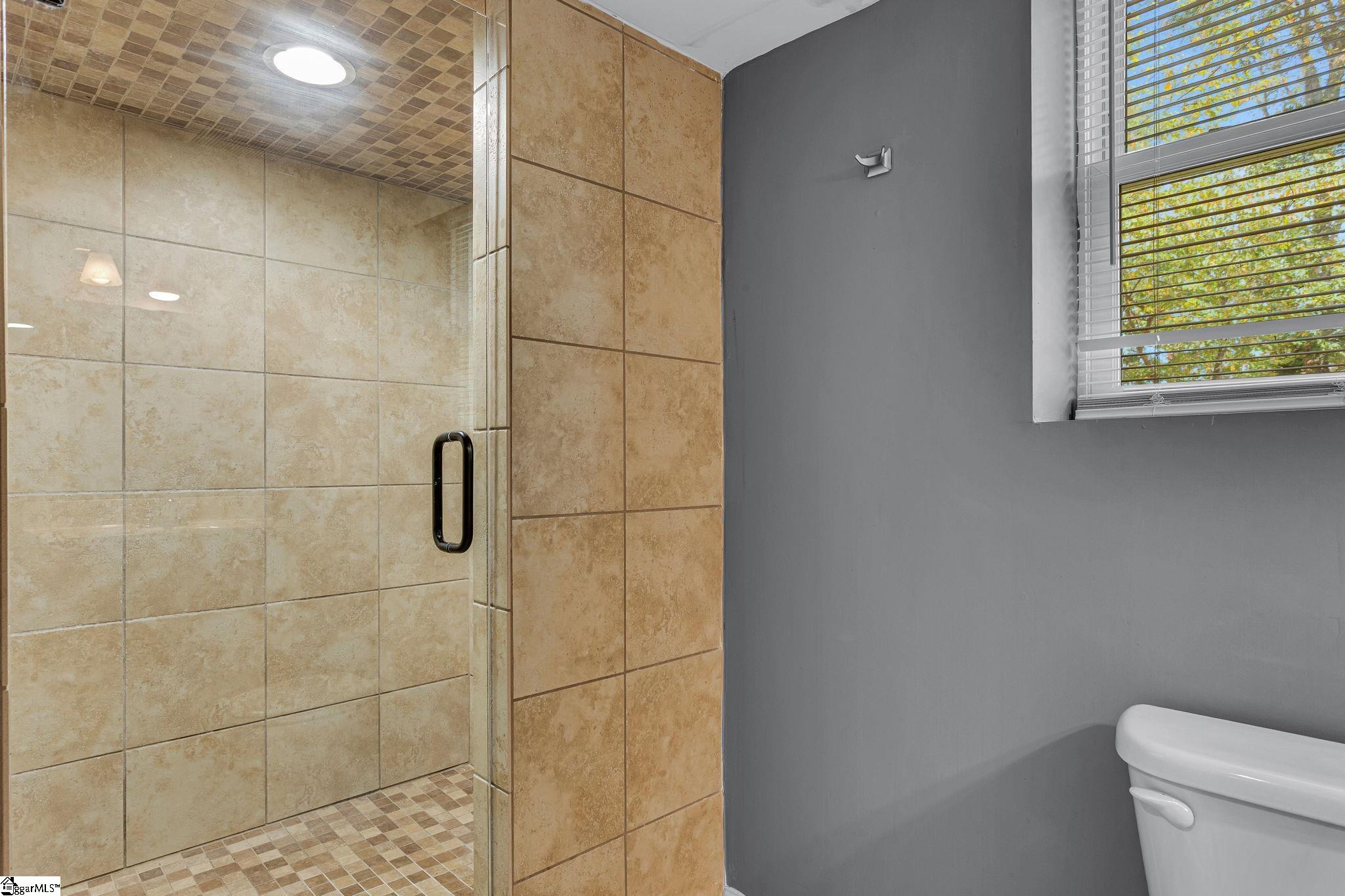 301 Crestwood Drive Mauldin, SC 29662
