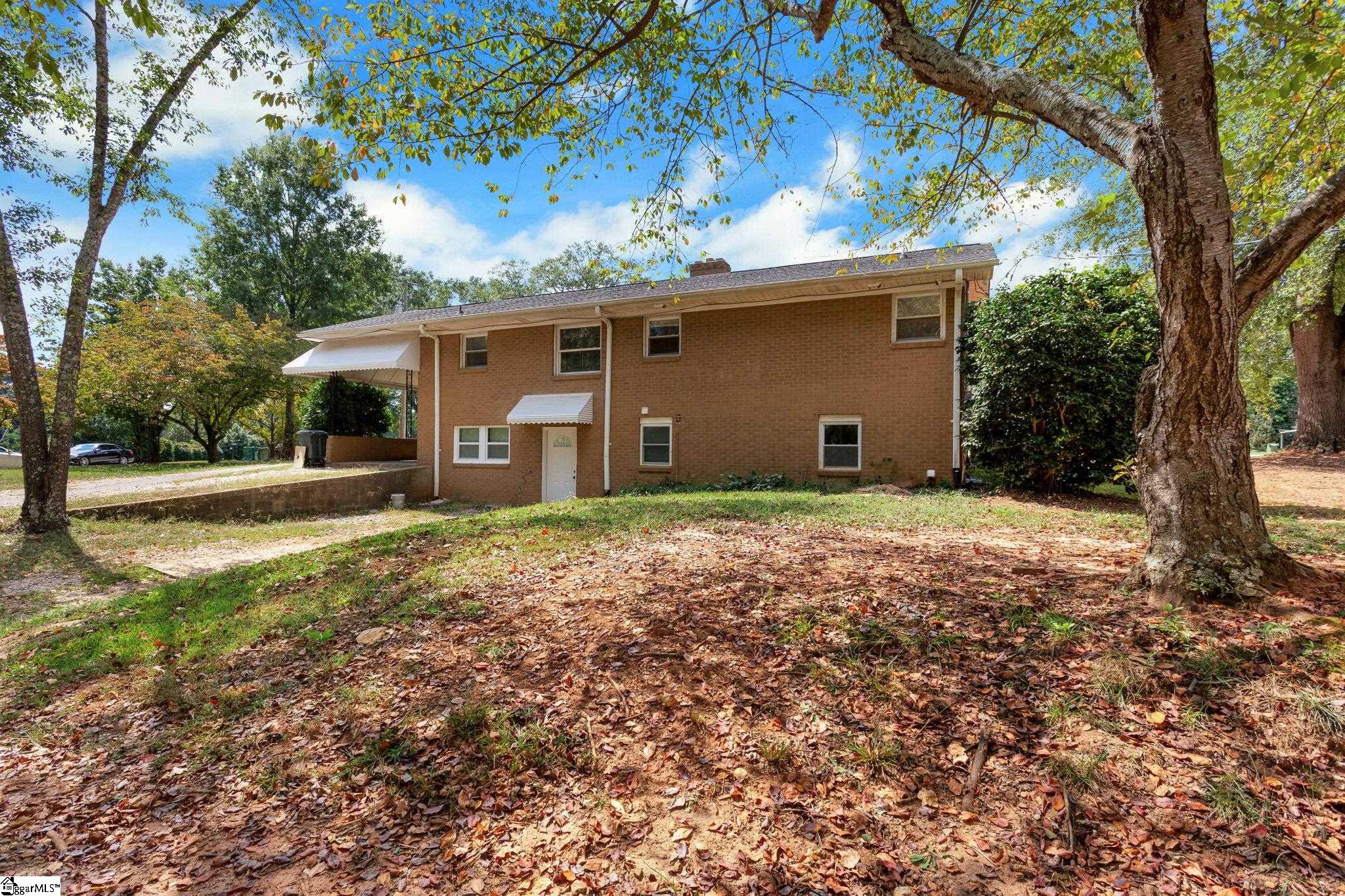 301 Crestwood Drive Mauldin, SC 29662