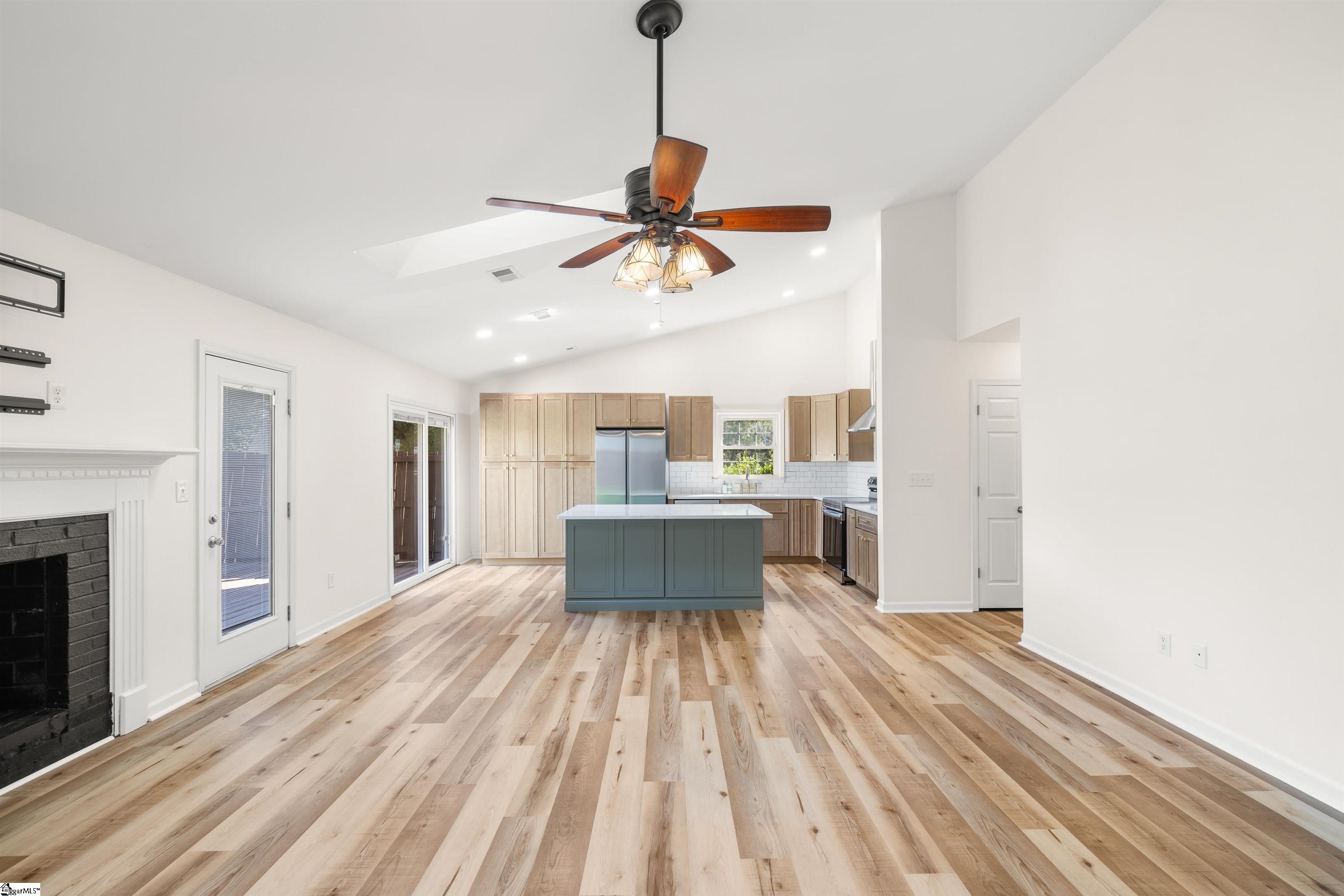 303 Latrobe Drive Simpsonville, SC 29681