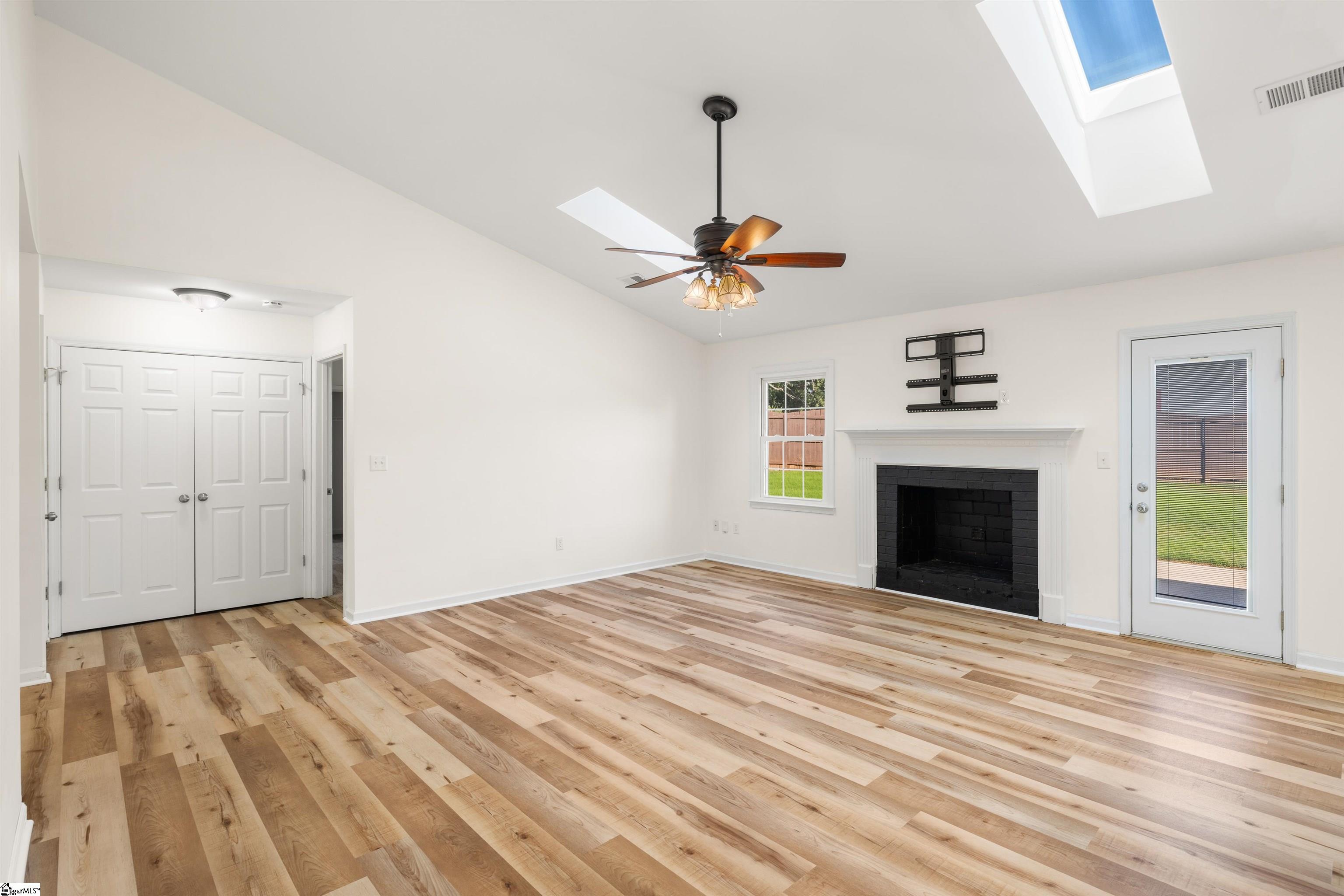 303 Latrobe Drive Simpsonville, SC 29681