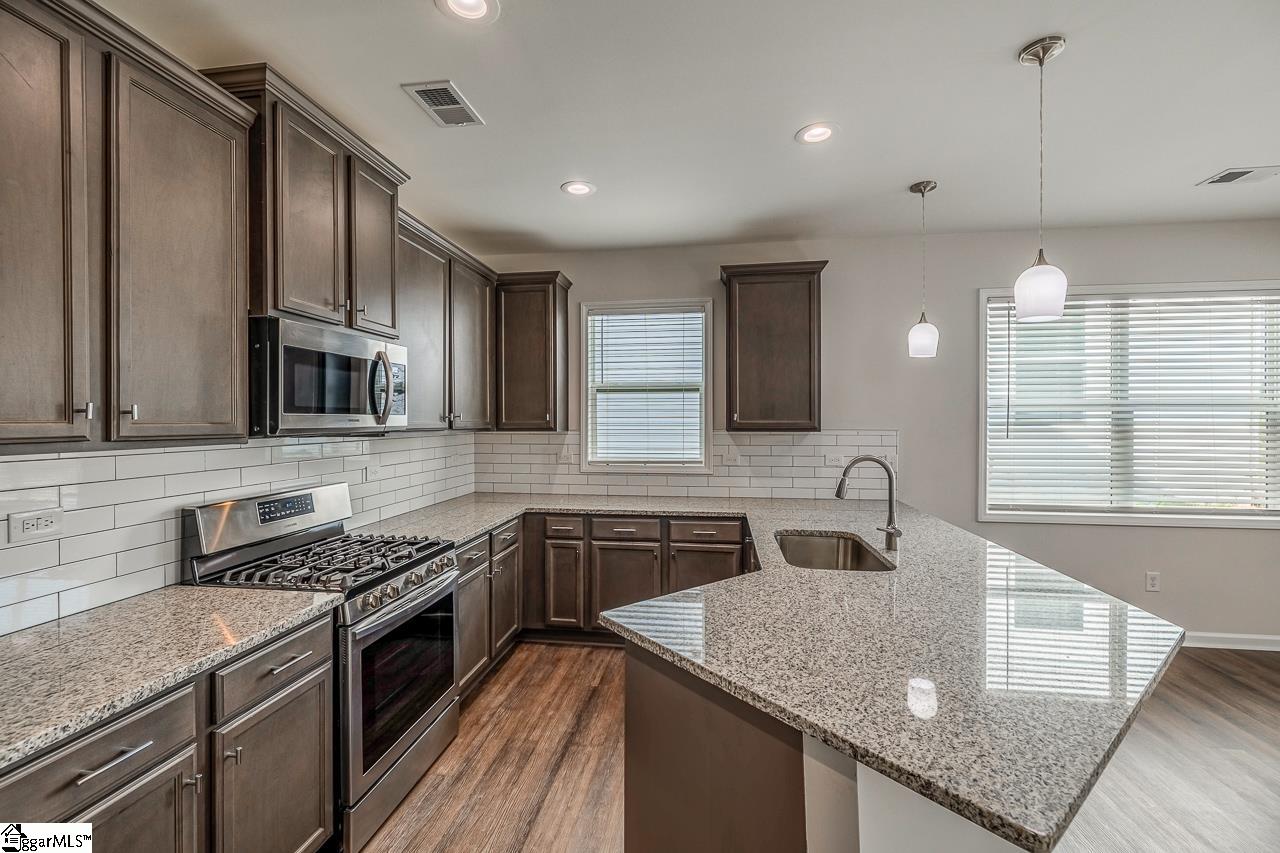 6 Ashborne Lane Simpsonville, SC 29681