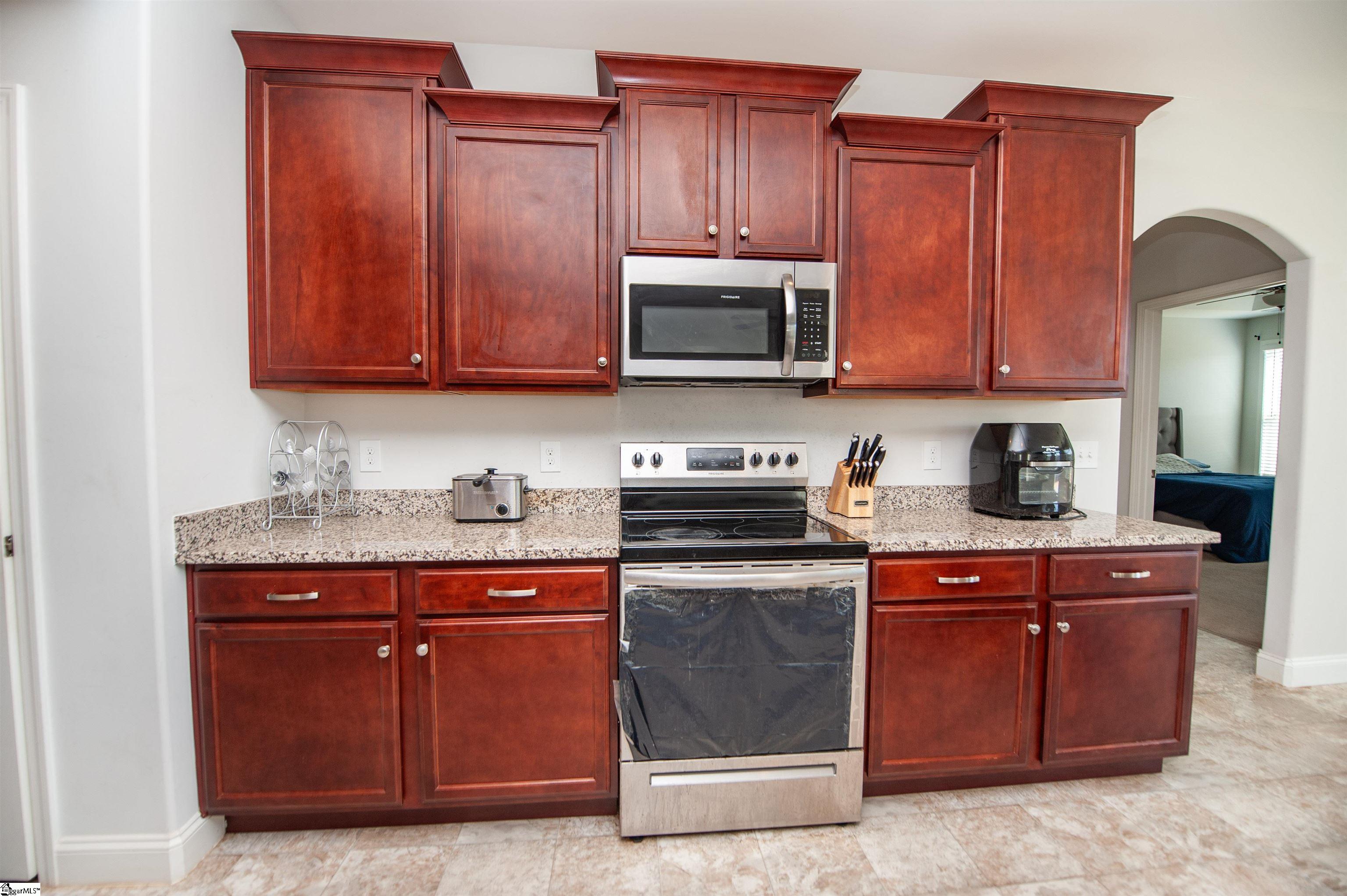 920 Ravenfield Drive Duncan, SC 29334
