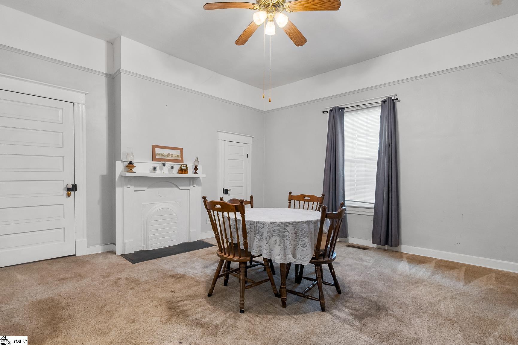6 W Fleming Street Ware Shoals, SC 29692