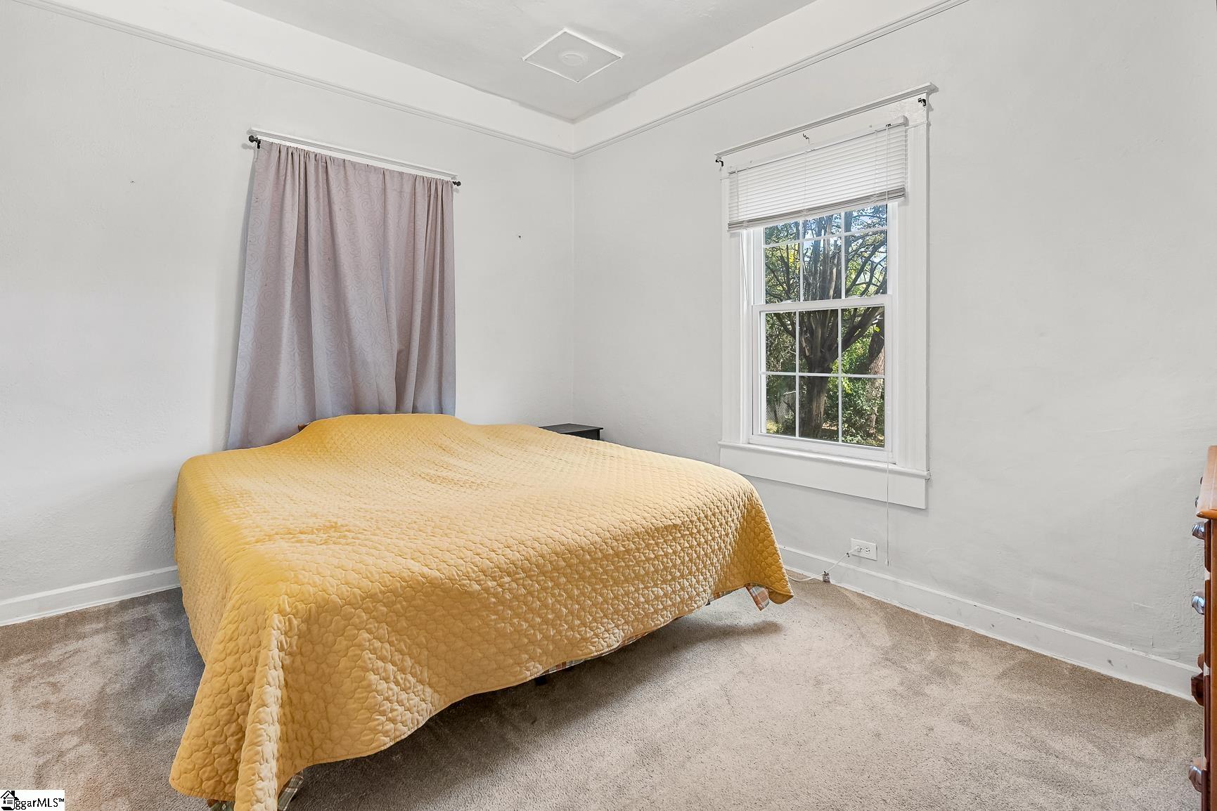 6 W Fleming Street Ware Shoals, SC 29692