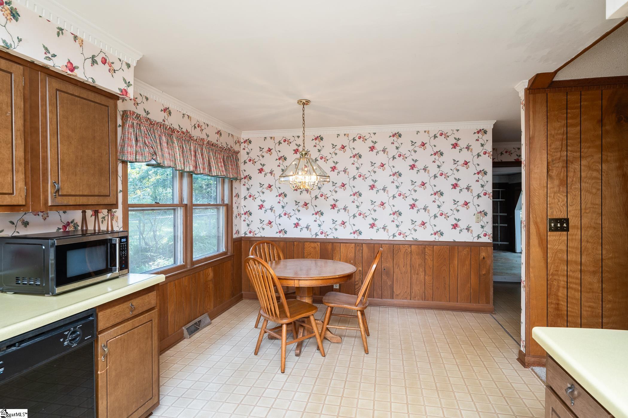 25 Country Club Drive Greer, SC 29651