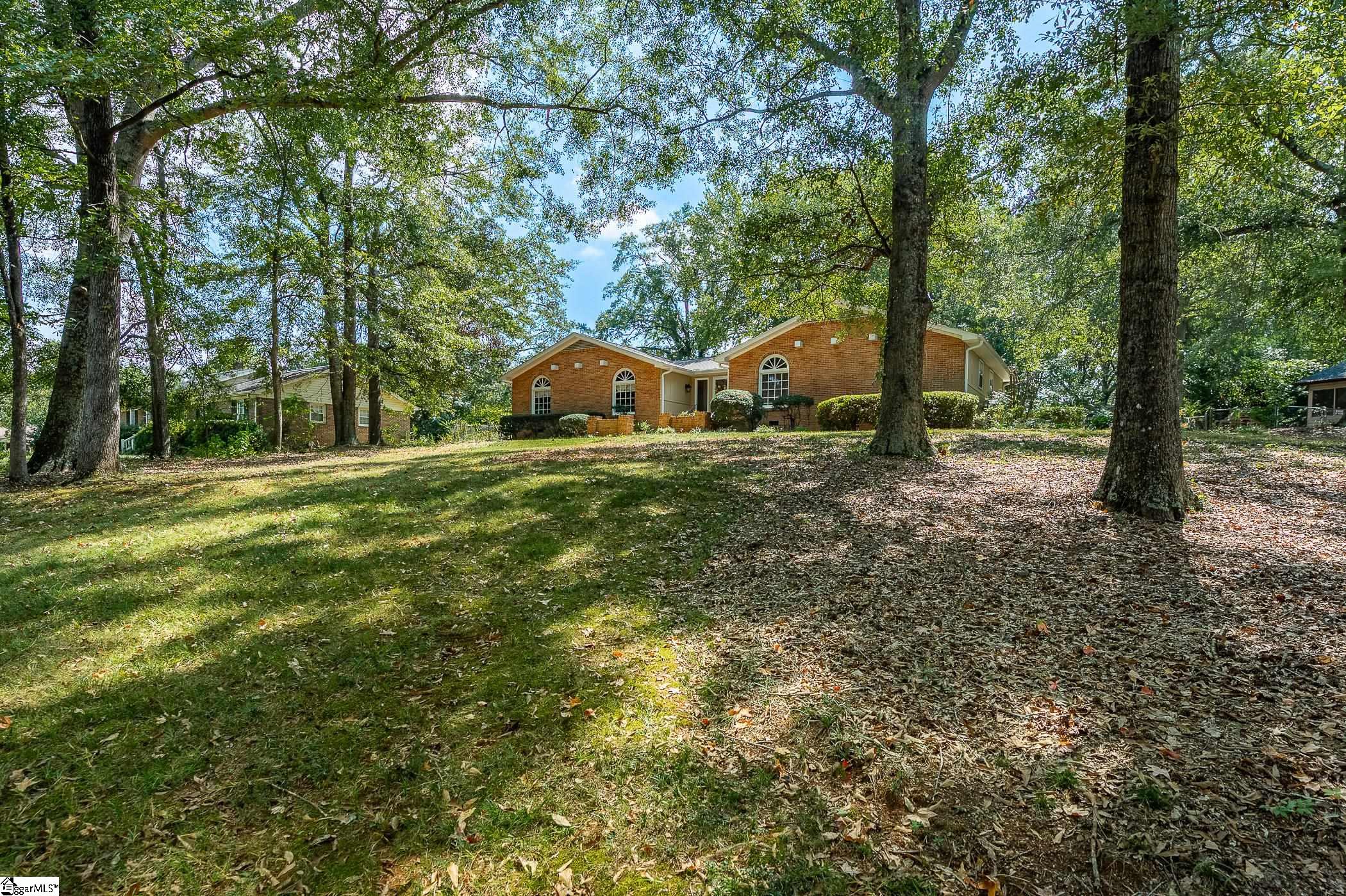 25 Country Club Drive Greer, SC 29651