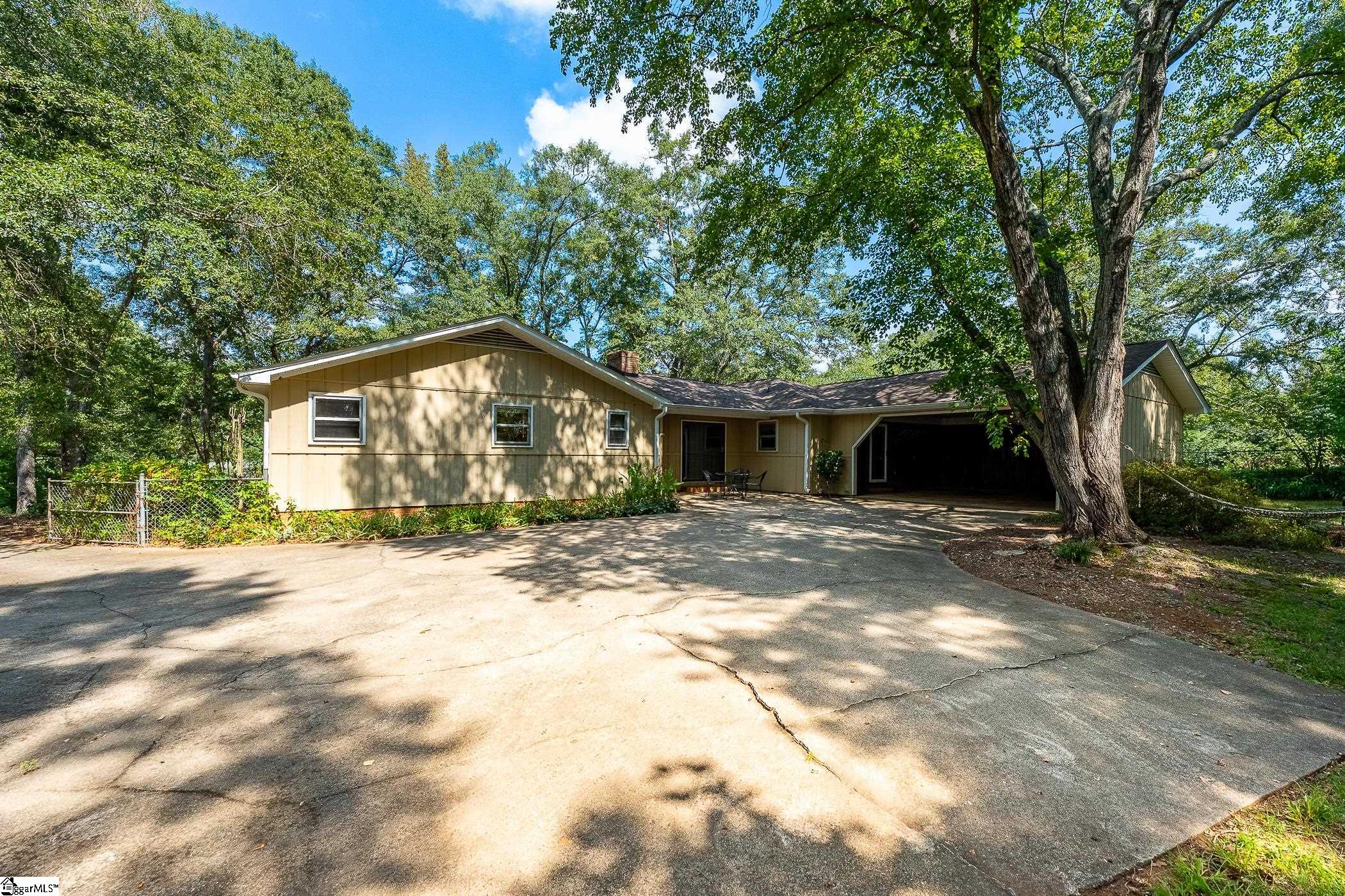 25 Country Club Drive Greer, SC 29651