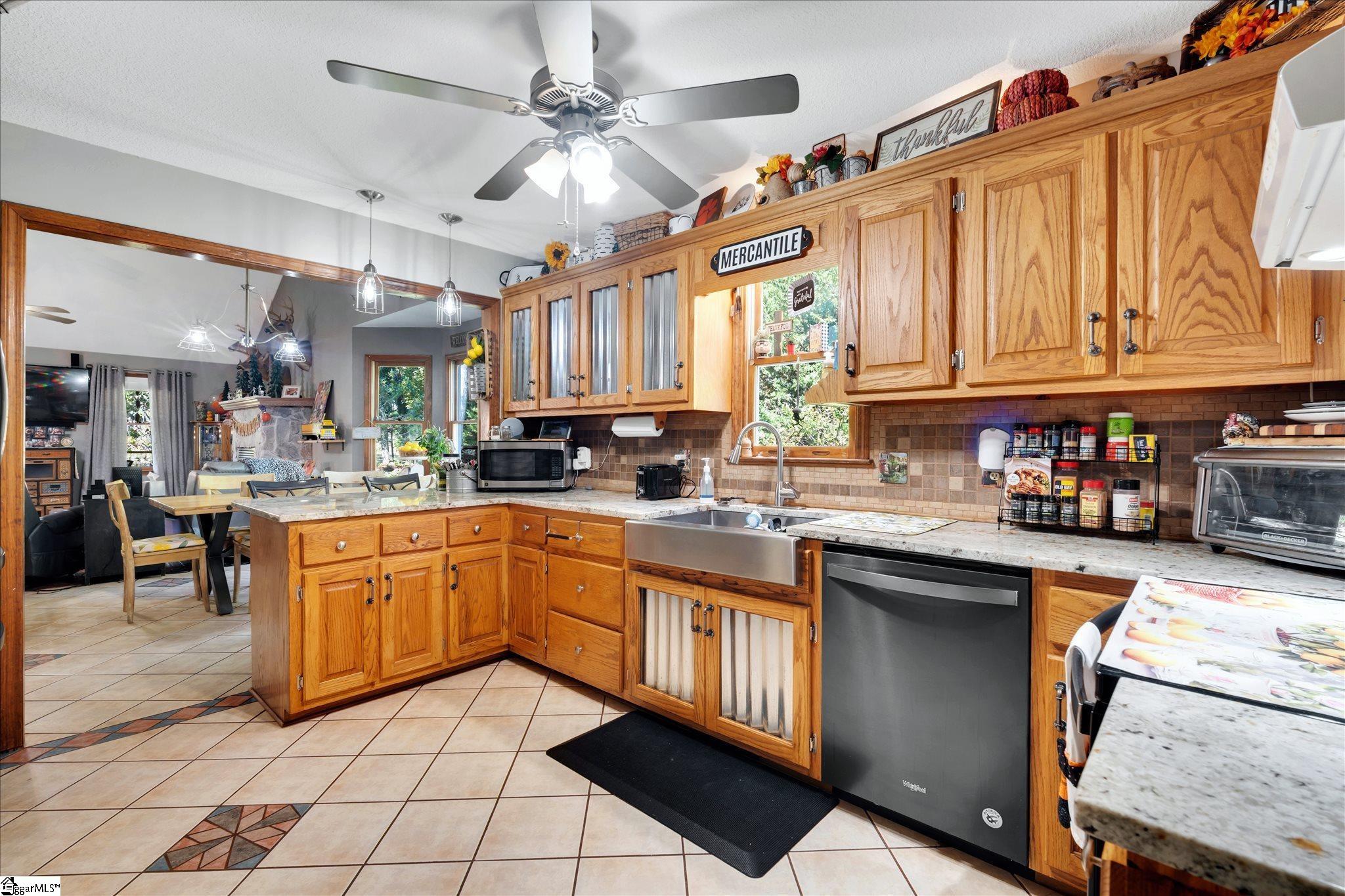 129 Taxiway Avenue Easley, SC 29640-6817