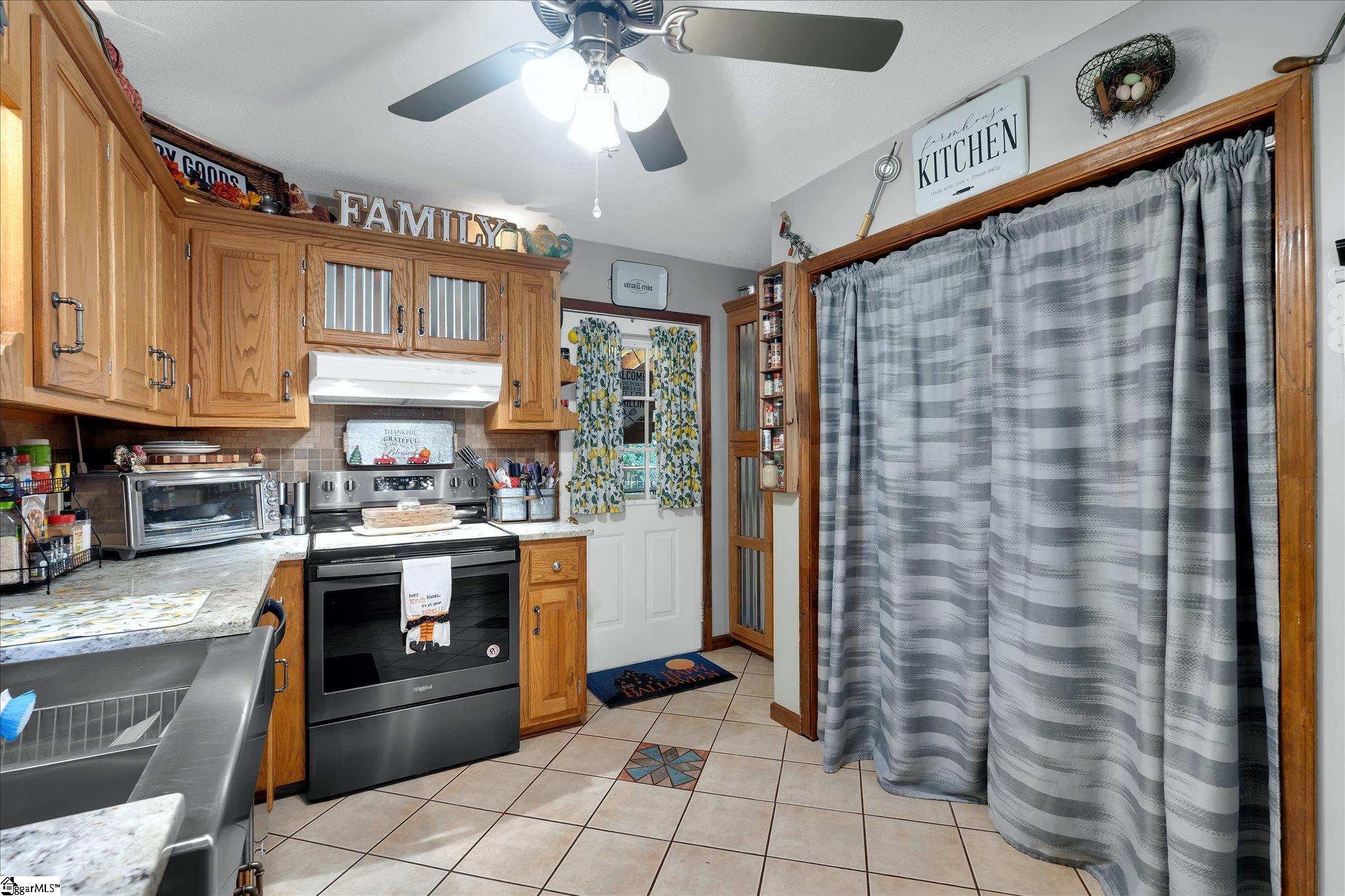 129 Taxiway Avenue Easley, SC 29640-6817