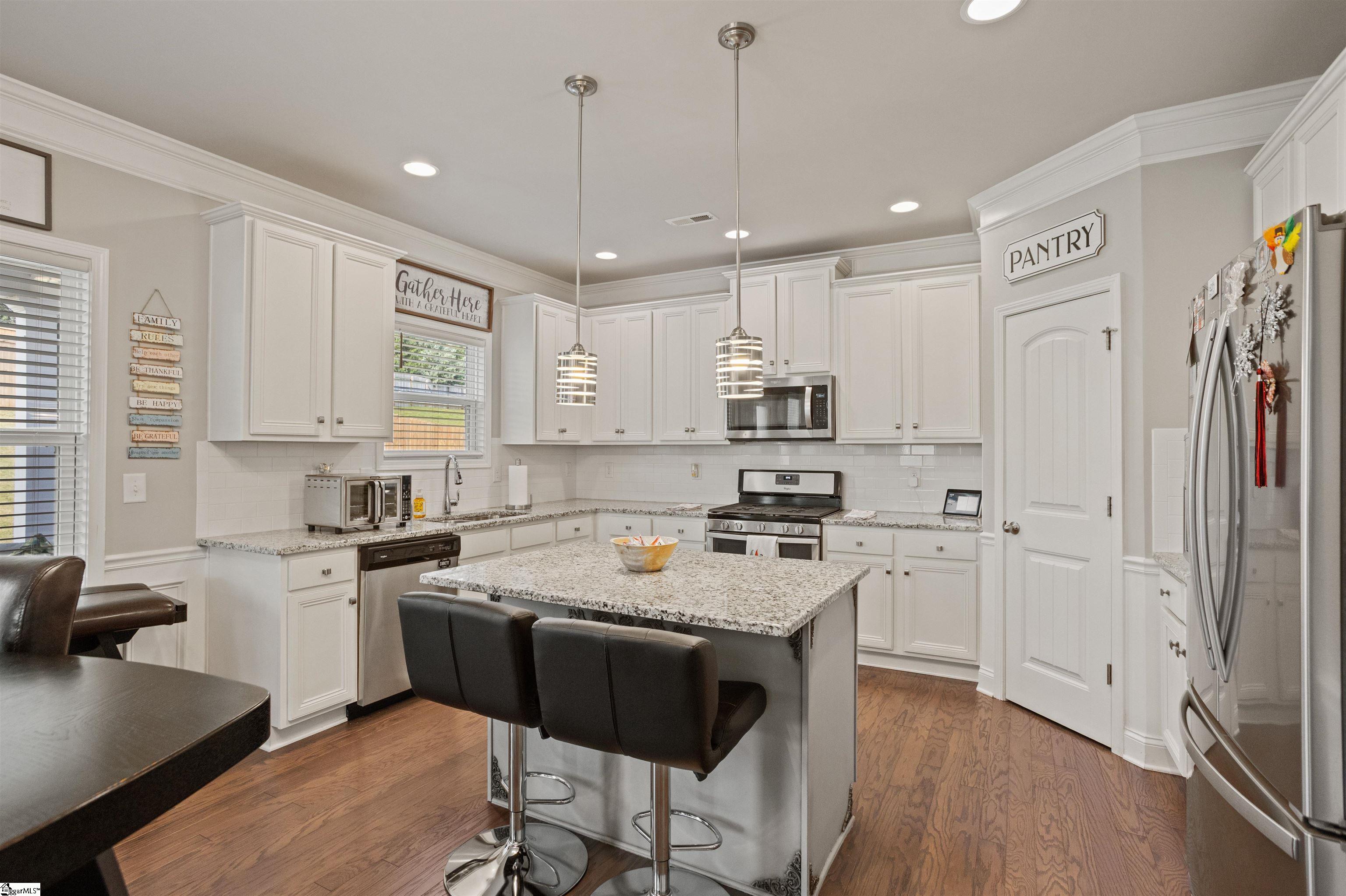 190 Colfax Drive Boiling Springs, SC 29316