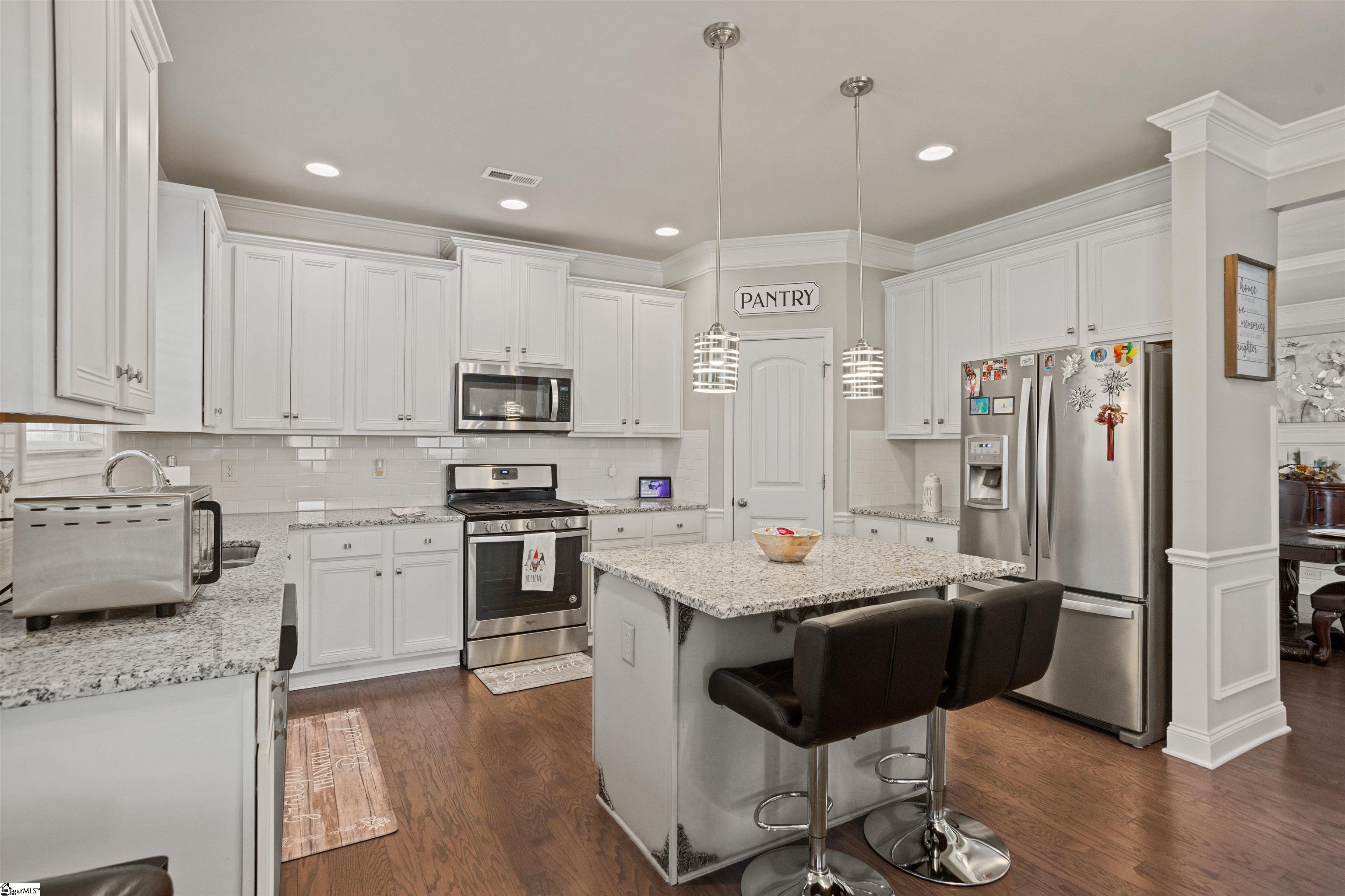 190 Colfax Drive Boiling Springs, SC 29316
