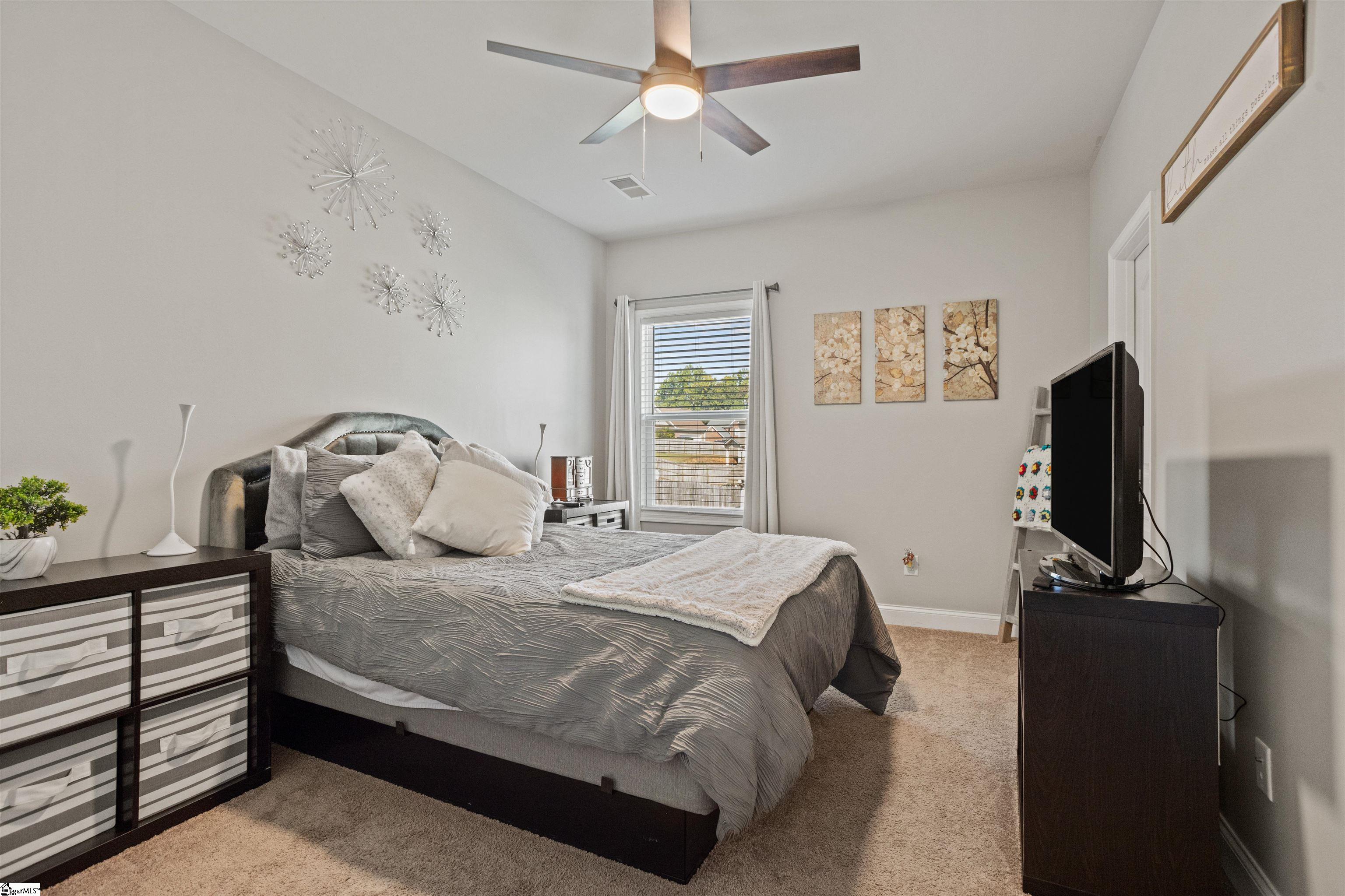 190 Colfax Drive Boiling Springs, SC 29316