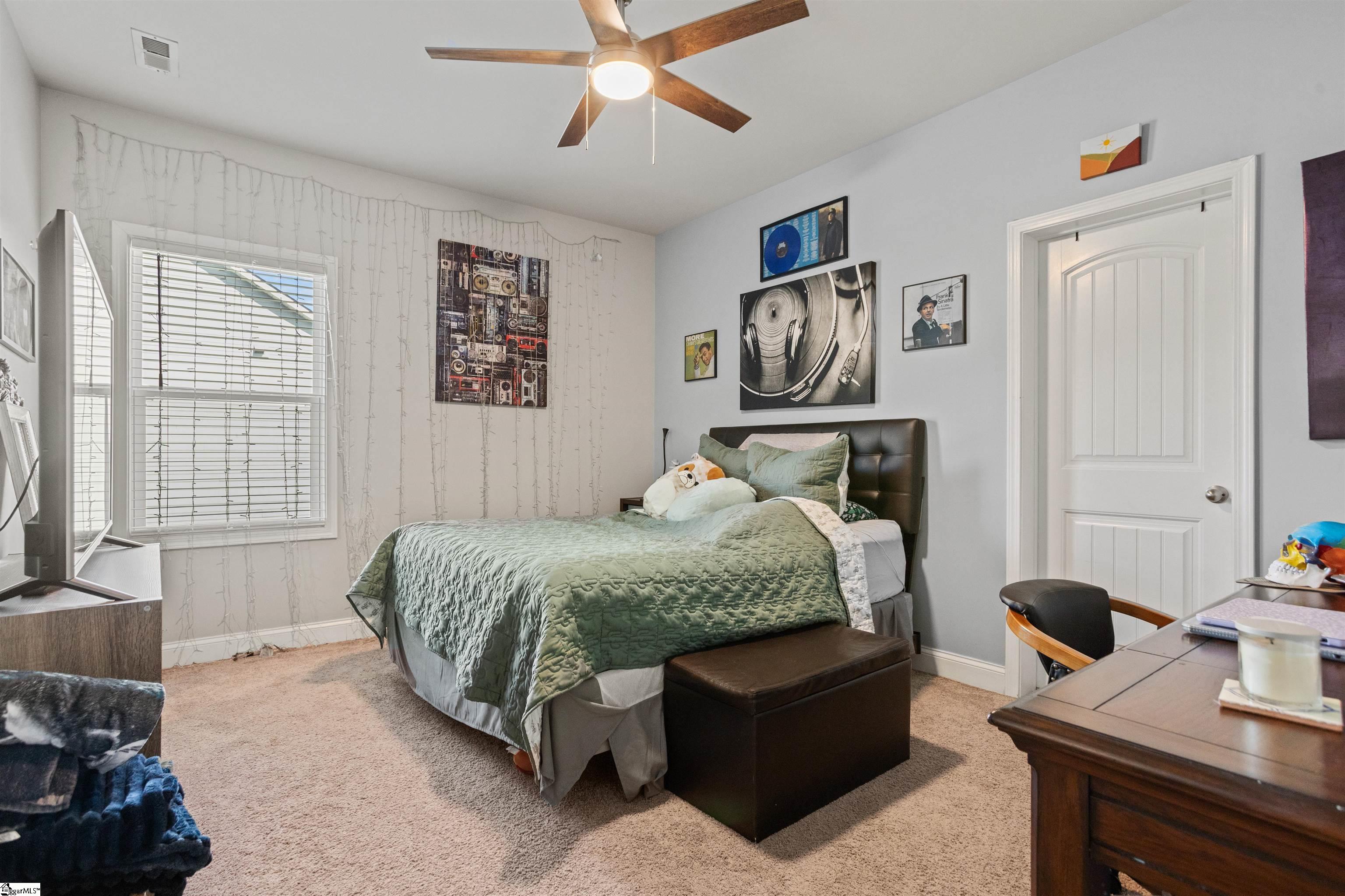 190 Colfax Drive Boiling Springs, SC 29316