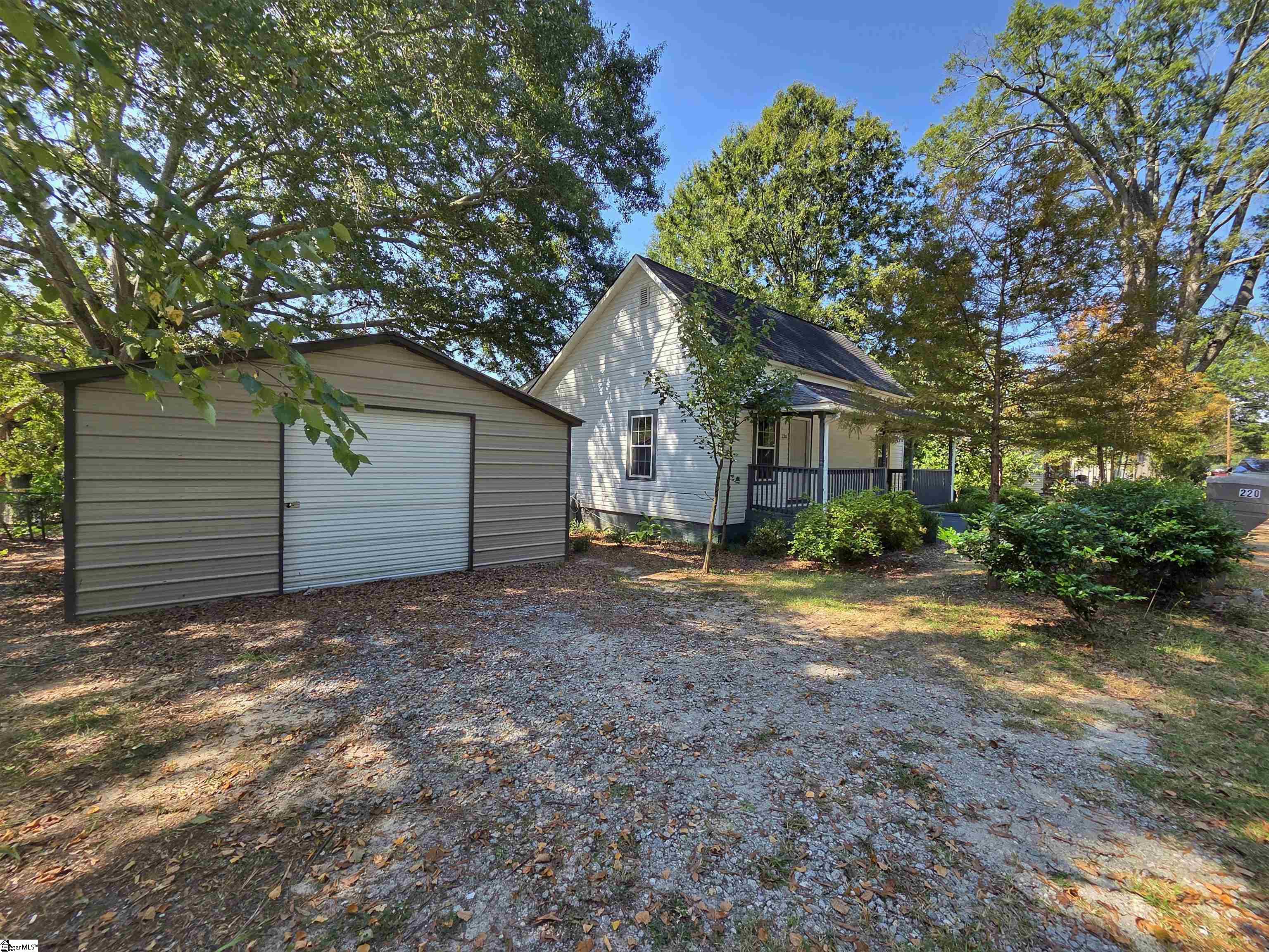 220 Woodruff Street Woodruff, SC 29388